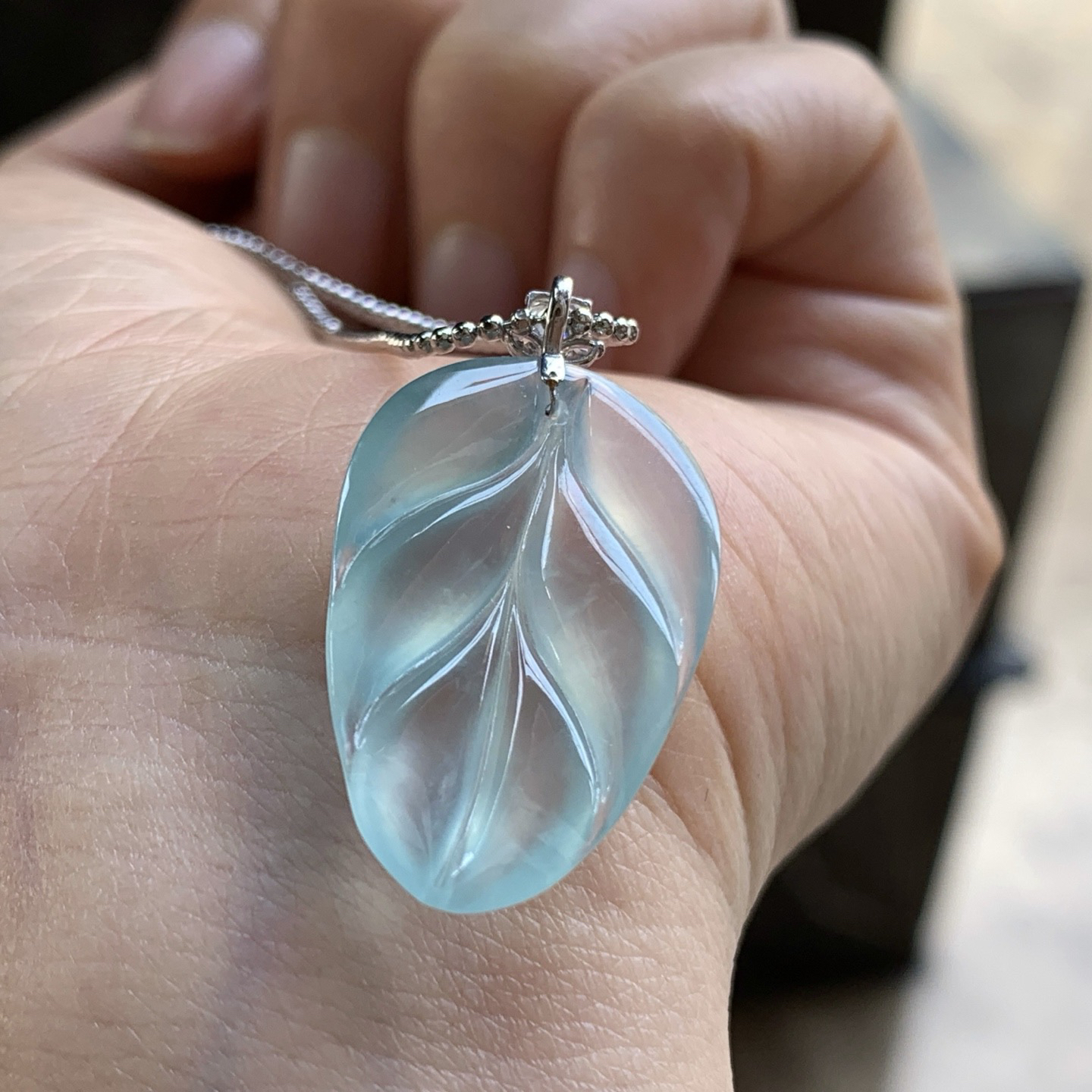 金扣冰蓝叶子^_^透亮