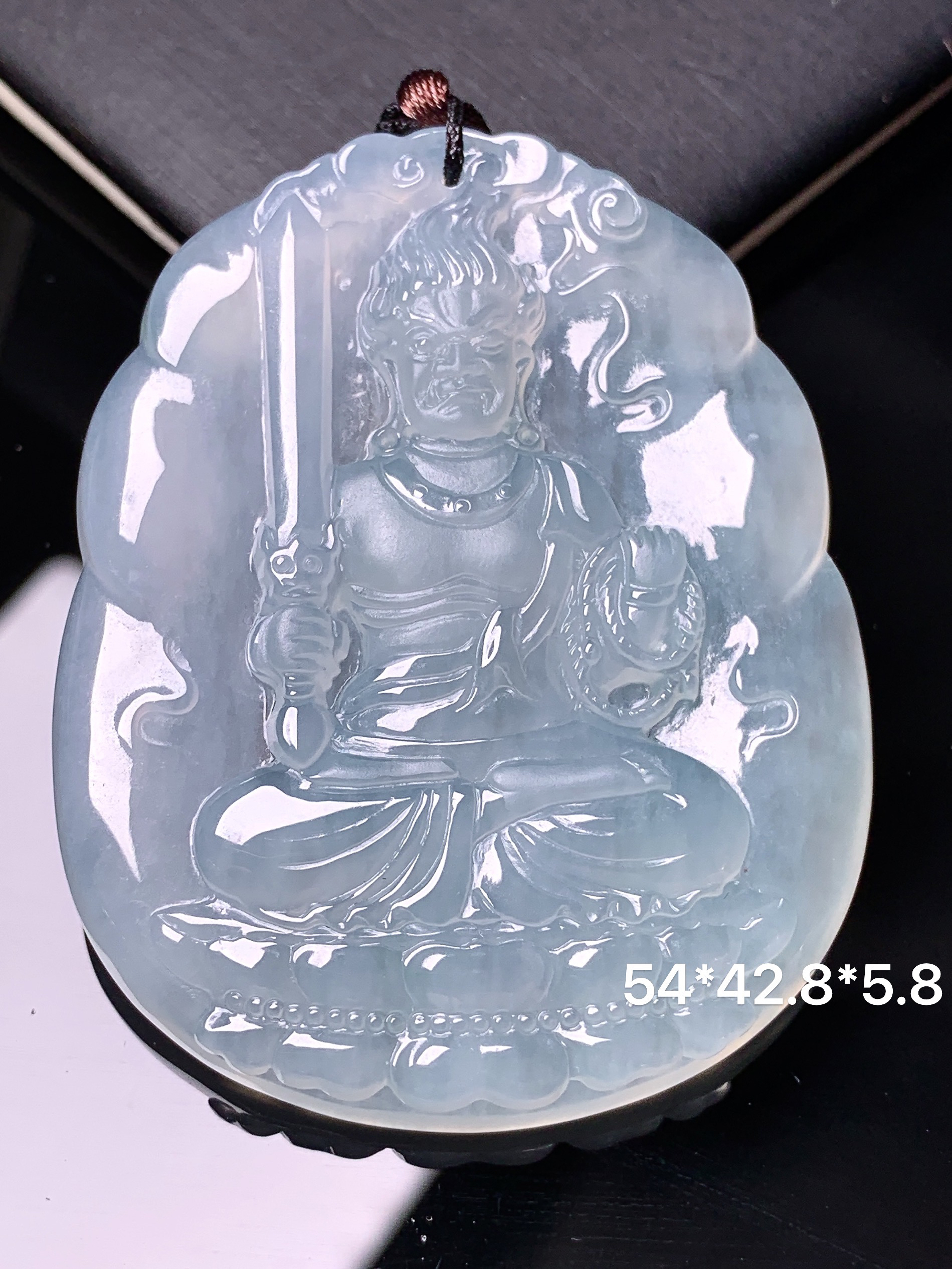 冰种不动明王吊坠 玉质细腻 水润亮眼 色泽艳丽 整体尺寸54*42.8*5.8b2