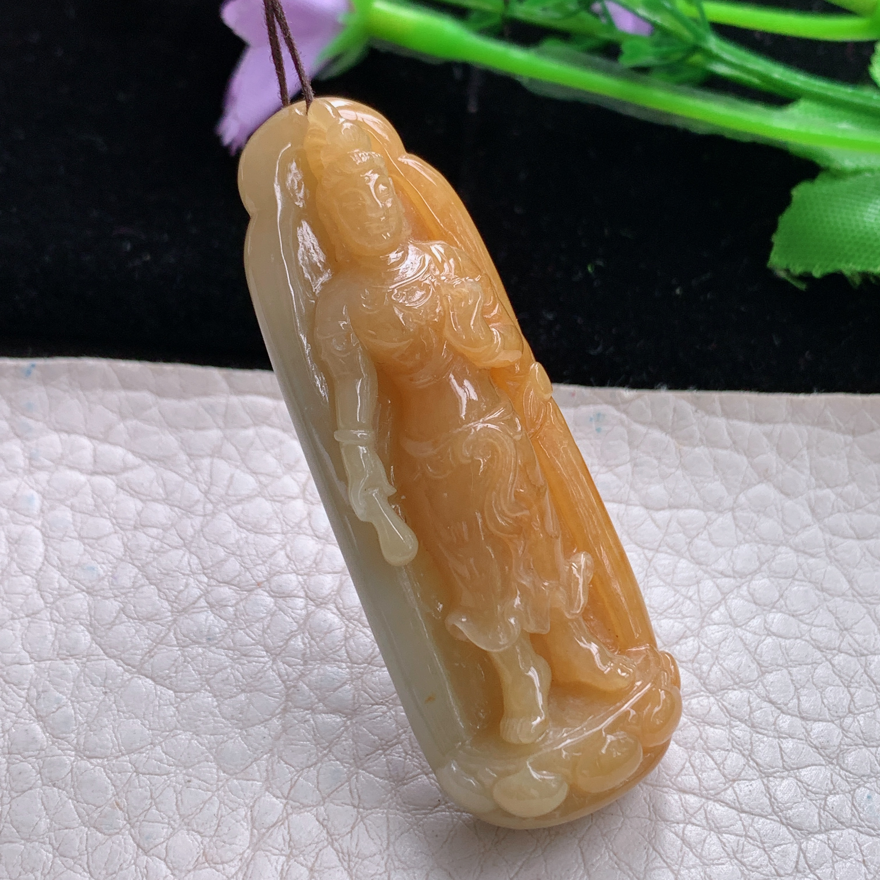 lz实拍57.2*21.3*11.6天然缅甸翡翠黄翡站观音吊坠