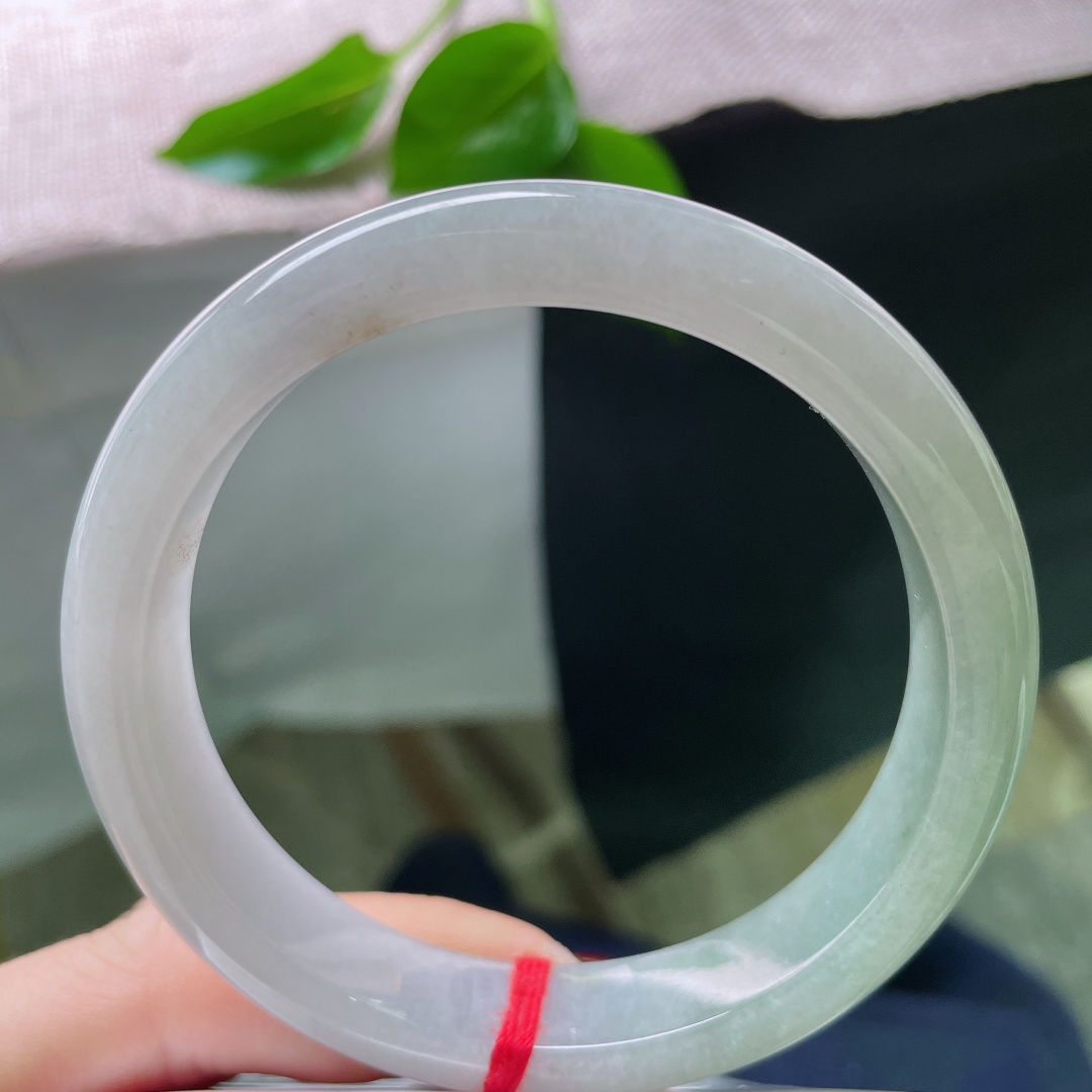 59.5/12.3/8.3，半山水正圈，大圈口，颜色渐变渐入佳境的感觉，洒金，无裂，ss49318a