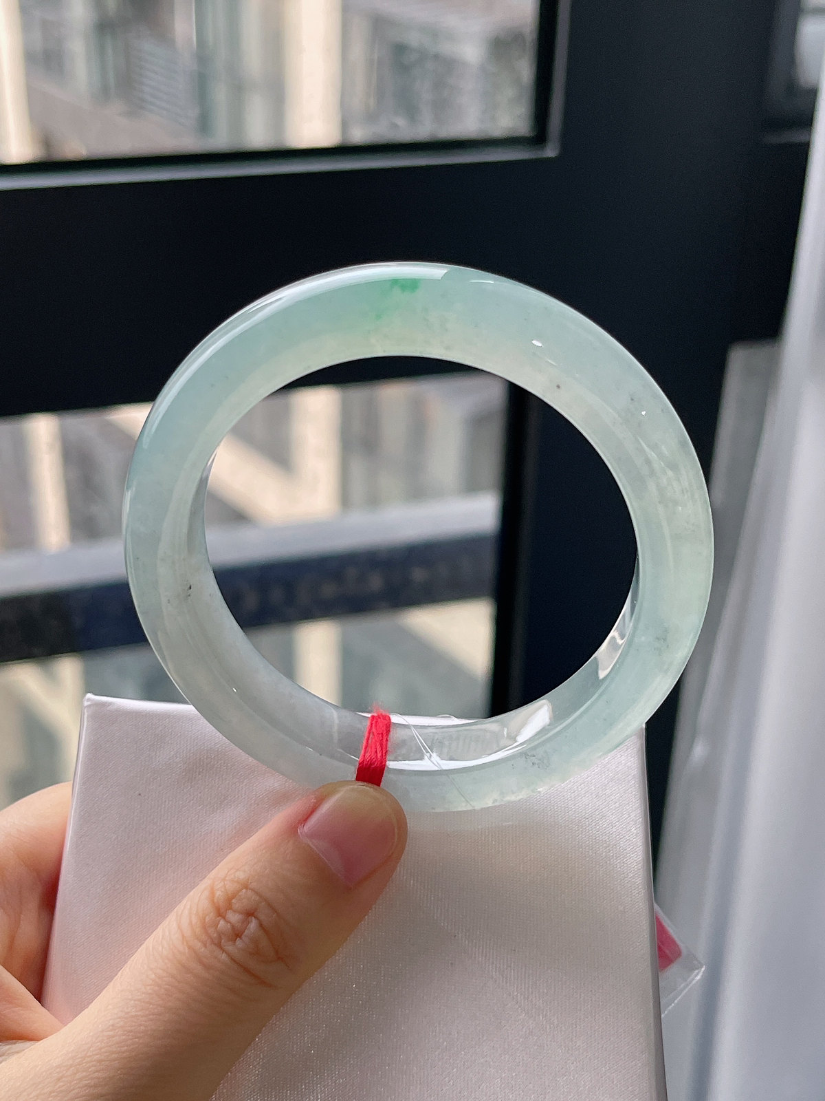 正圈55.2圈口，翡翠冰糯种飘绿手镯