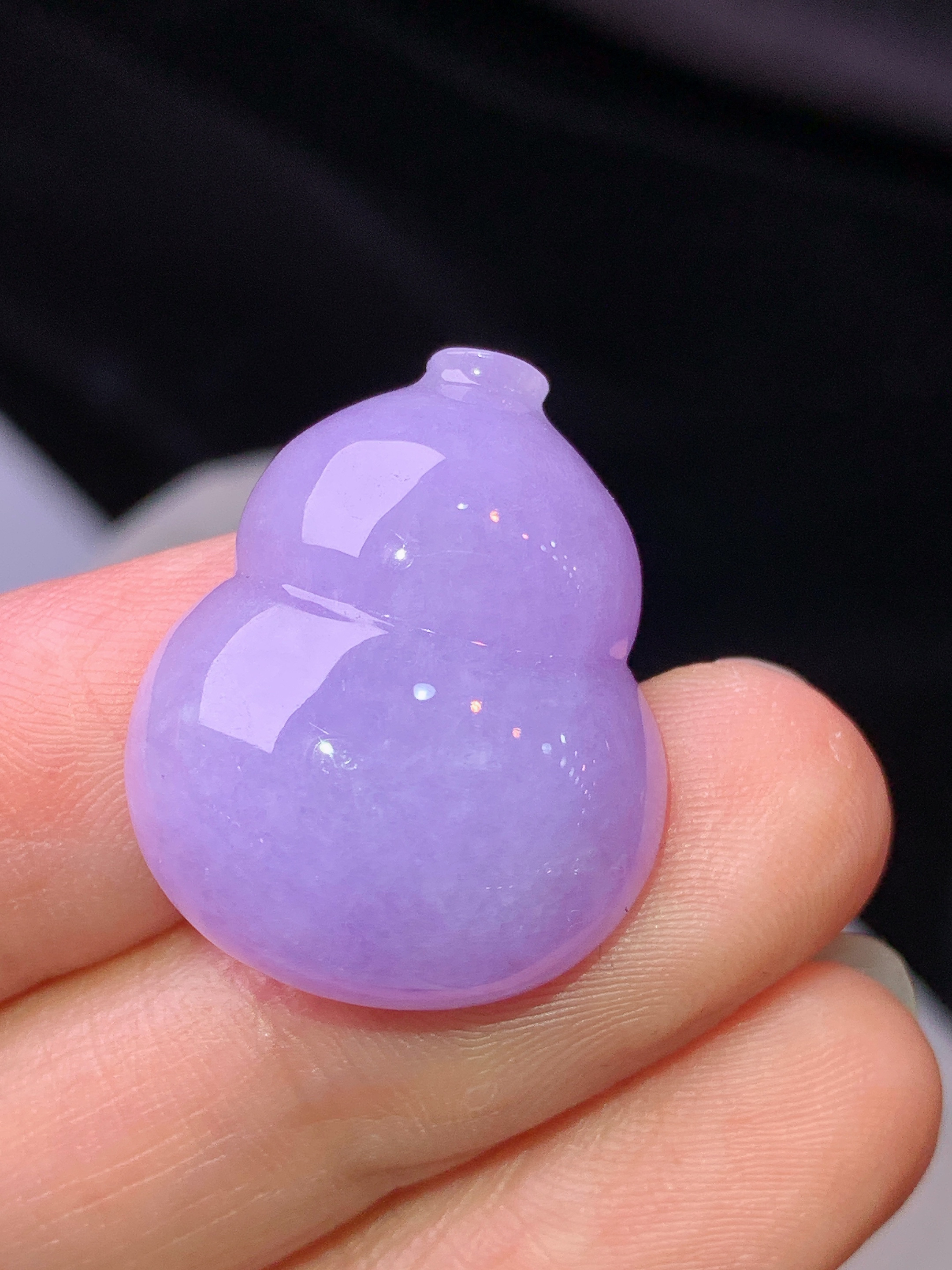 镶嵌款 紫罗兰葫芦吊坠 玉质细腻 色泽艳丽清新 水润亮眼 整体尺寸24*19.5*7m2