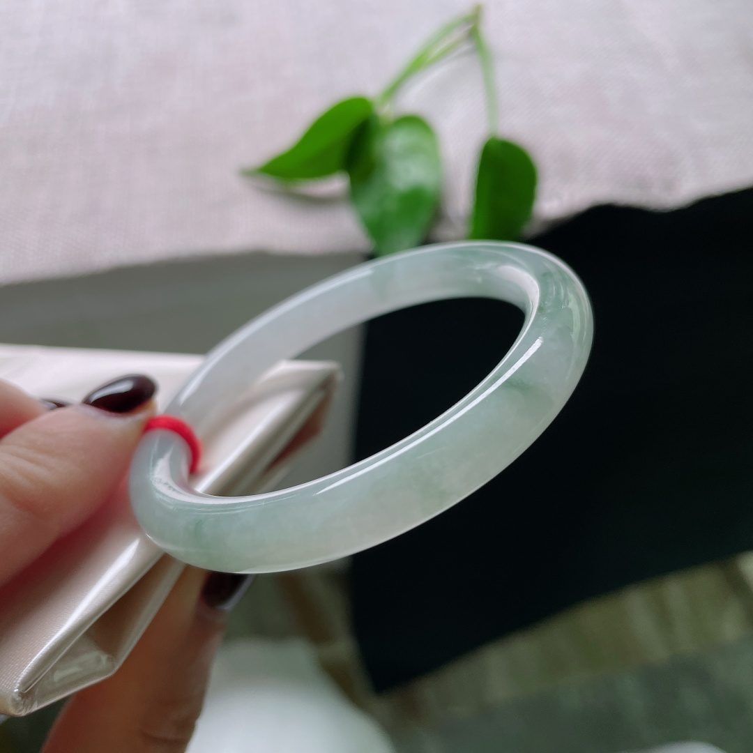 53.5（47.7）7.8，淡绿底贵妃，水头好，种老，温柔，小清新，皮纹，ss50362a