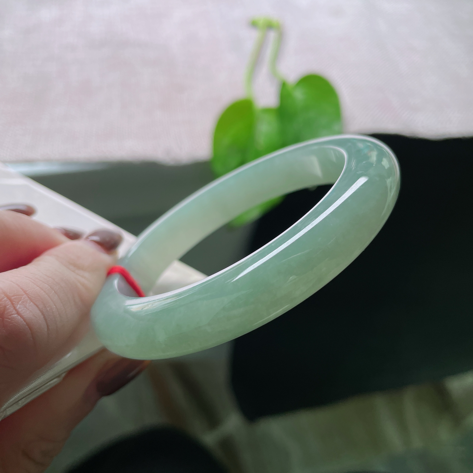 56.2/10.9/9.1，浅绿底正圈，水润，清秀迷人，种老，底子干净，ss51029a