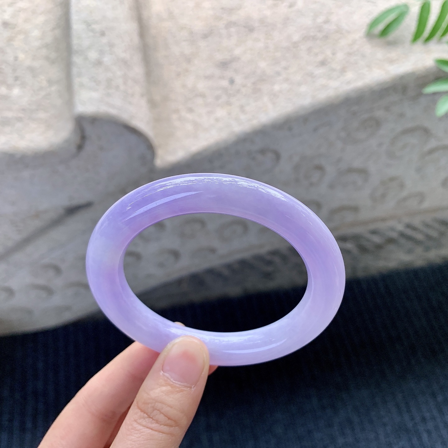 圆条54 55【圈口】55.3/10/10【编码】T3121437【描述】满紫，水润，种老，细腻，无裂