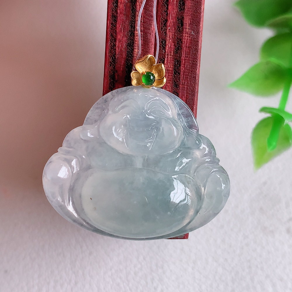 18k金扣冰润佛公挂件 玉质细腻  精雕弥勒佛，笑佛福耳垂肩，面相喜庆，开怀大笑，憨态可掬。惟妙惟肖，寓意福禄双全，吉祥美满，笑口常开 W49.13 尺寸：22-26.8-5.3mm