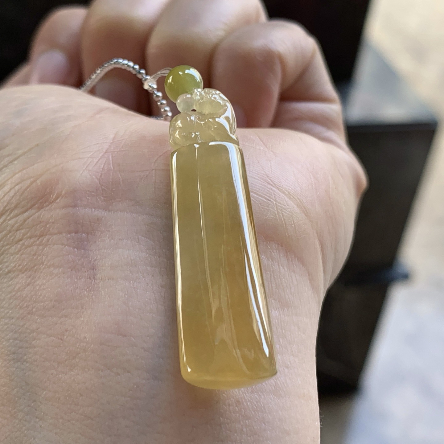 冰黄吊坠^_^起光