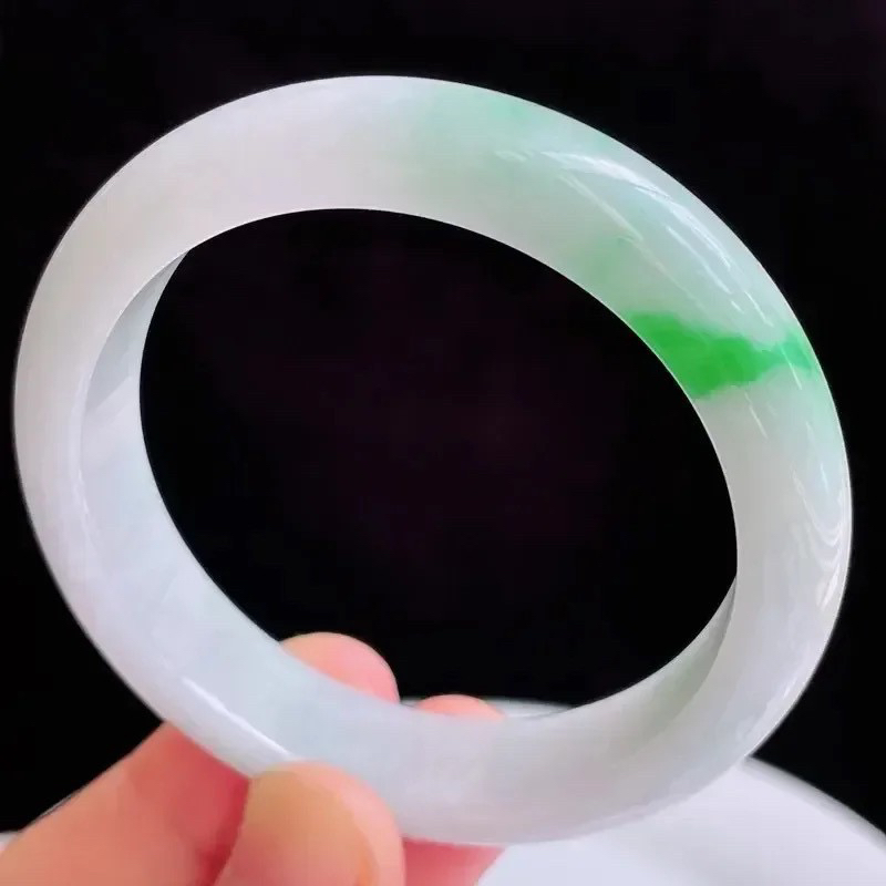 53.4圈有种有色天然翡翠A货飘绿玉手镯好种水水润手镯49.37g