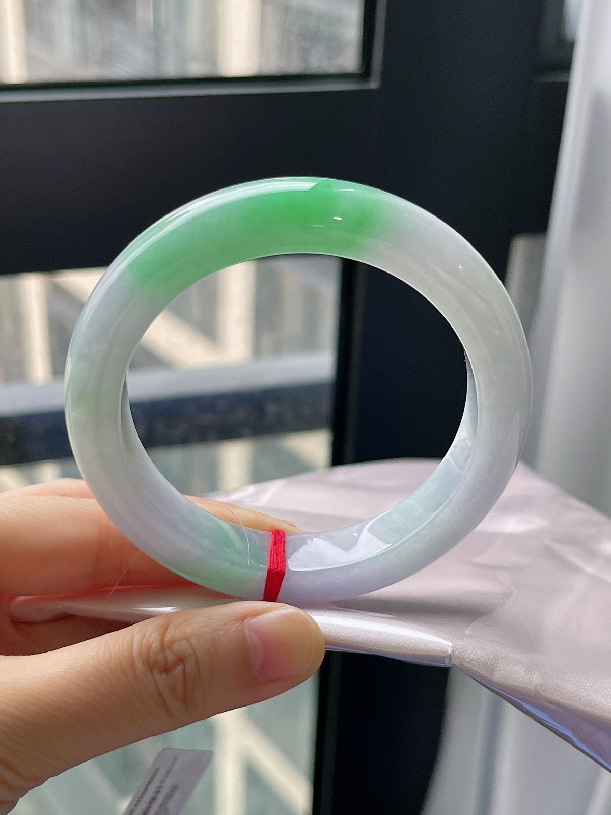 正圈56.6圈口，翡翠冰糯种飘花手镯