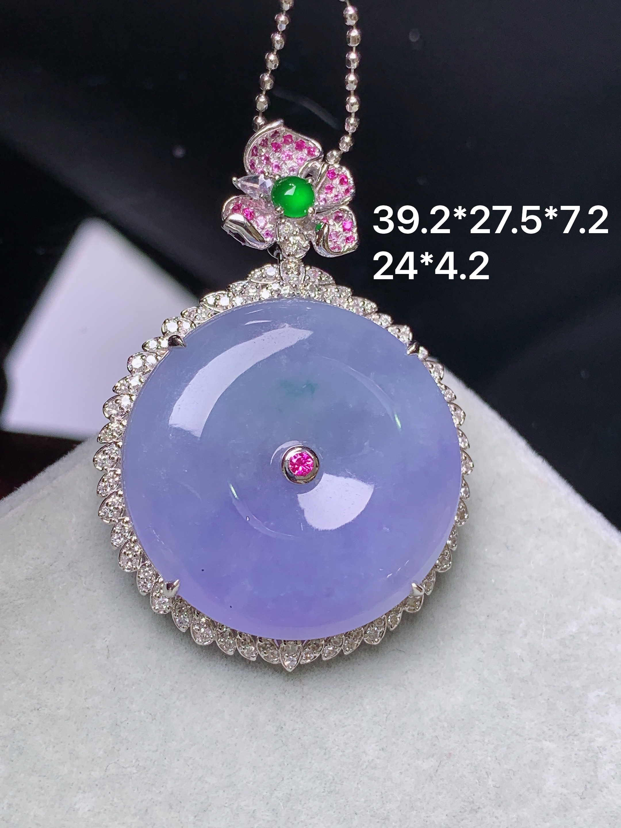 18k金钻镶嵌紫罗兰平安扣吊坠 玉质细腻 水润亮眼 色泽艳丽 整体尺寸39.2*27.5*7.2t1