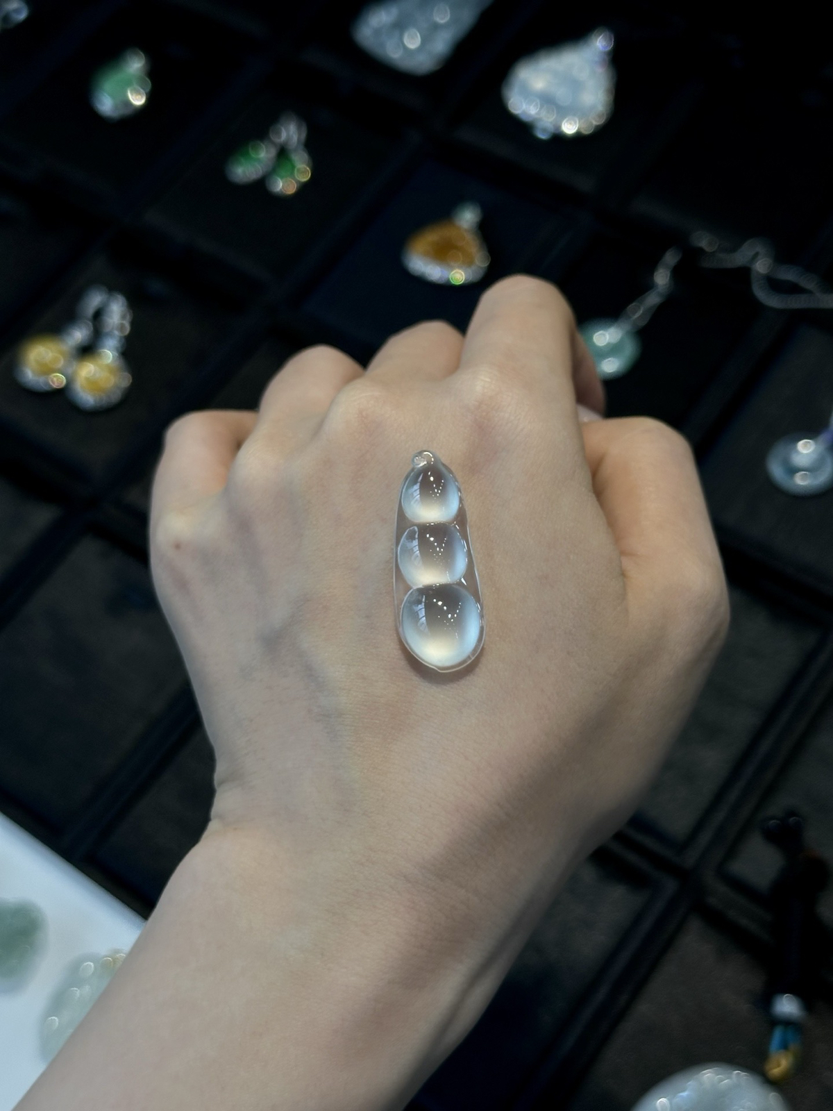 高冰福豆素件
裸石：34.5-13.8-7.2..