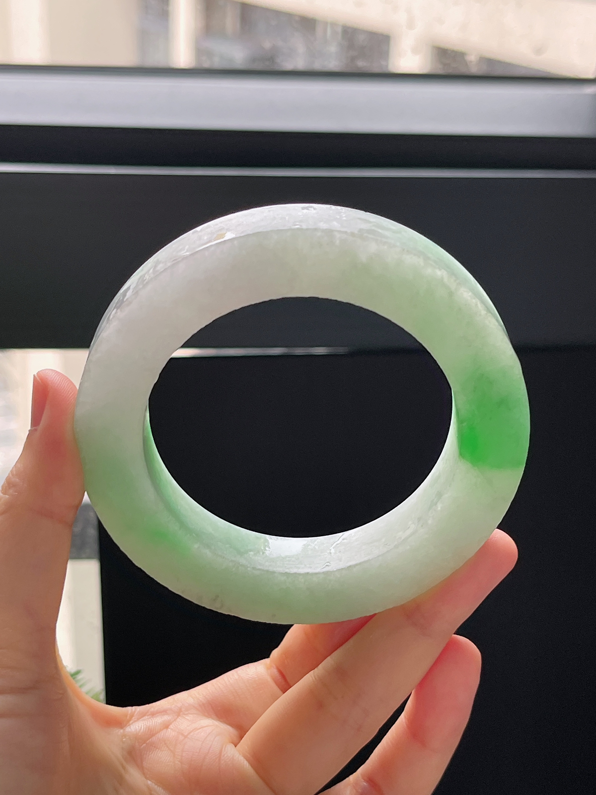 翡翠毛坯，⭕️正圈最大做66，圆条最大做62；最小做57.8