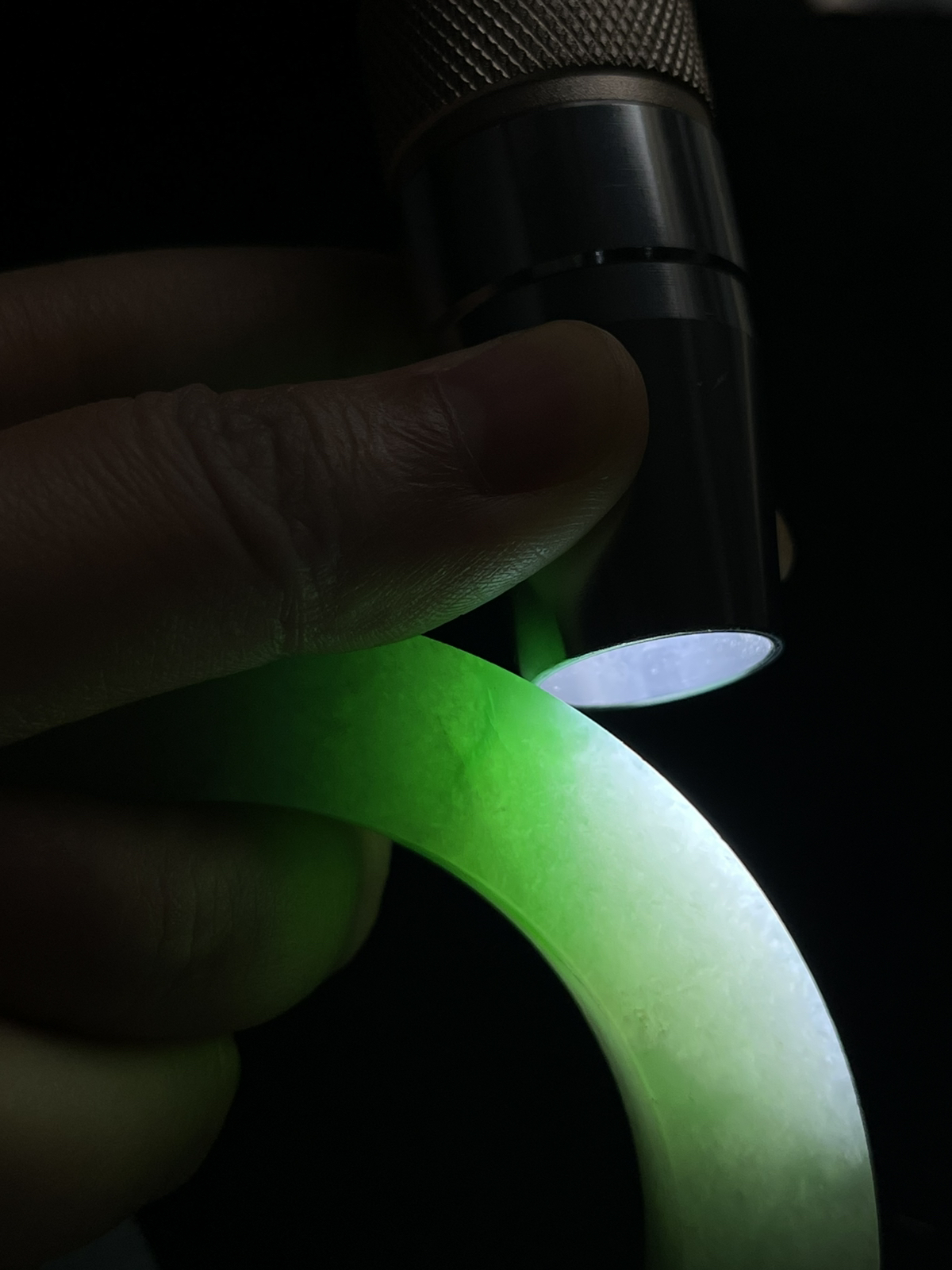 翡翠毛坯，⭕️正圈最大做66，圆条最大做62；最小做57.8