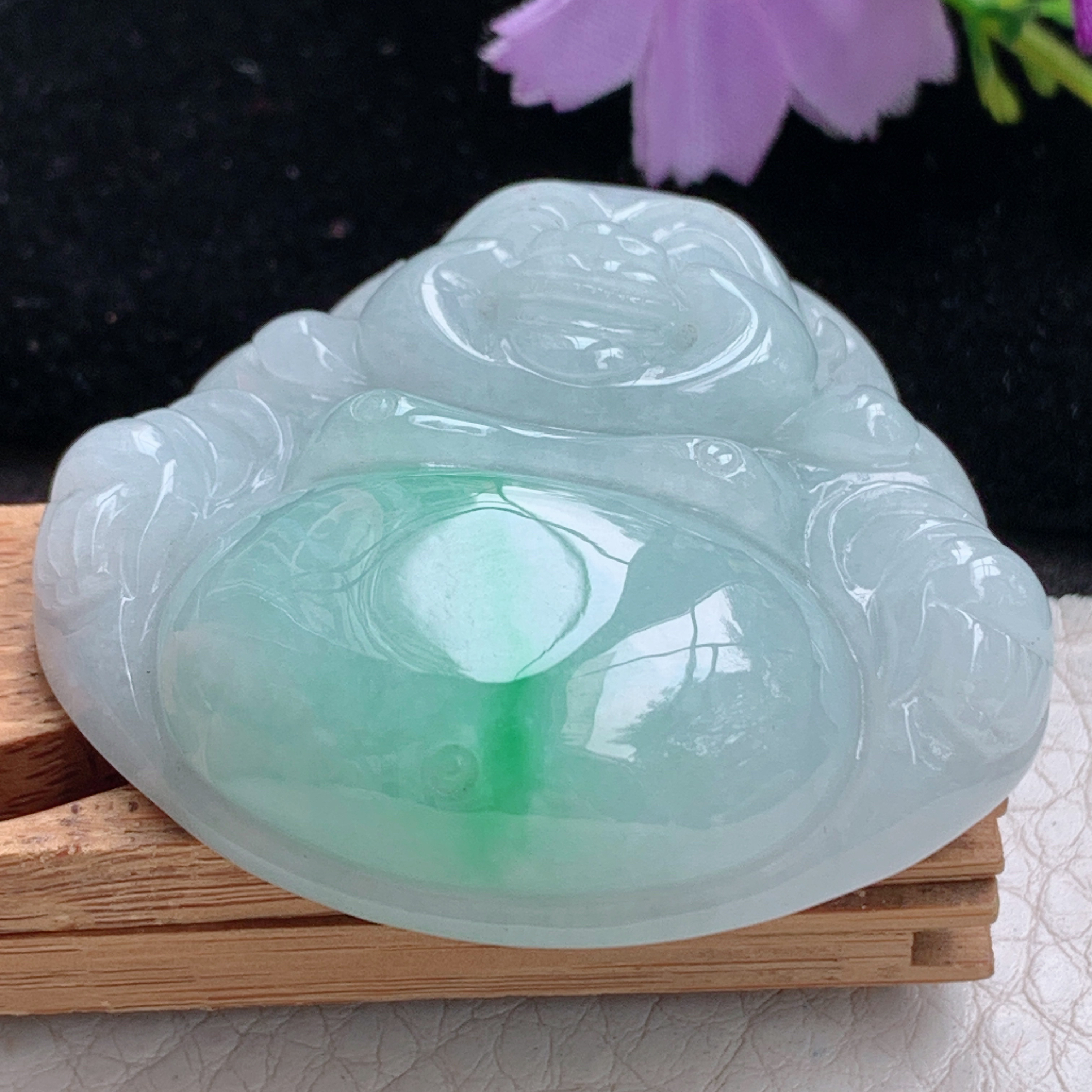 zen实拍44.3*47.8*12.8缅甸翡翠飘金丝绿大佛公吊坠 开心弥勒佛像项坠白底青