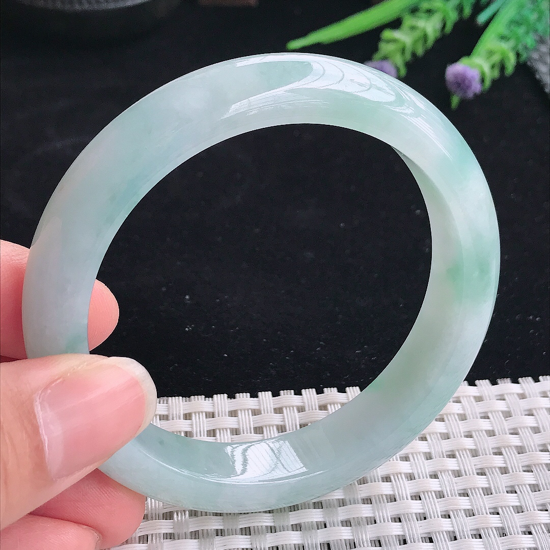 实拍A货翡翠58/12.9/8.5老坑冰润起胶飘绿手镯翡翠宽边玉镯平安镯美人镯