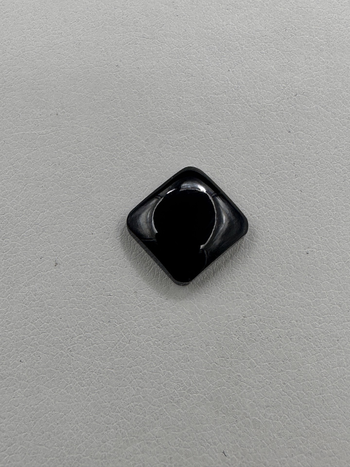 【墨翠面包戒面】  黑度极黑  灯照全透  底极细腻  完美无裂  品相极好  性价比高