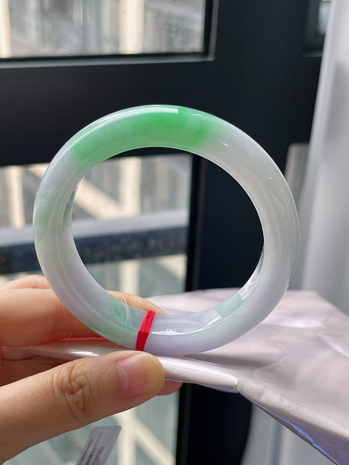 正圈56.6圈口，翡翠冰糯种飘花手镯