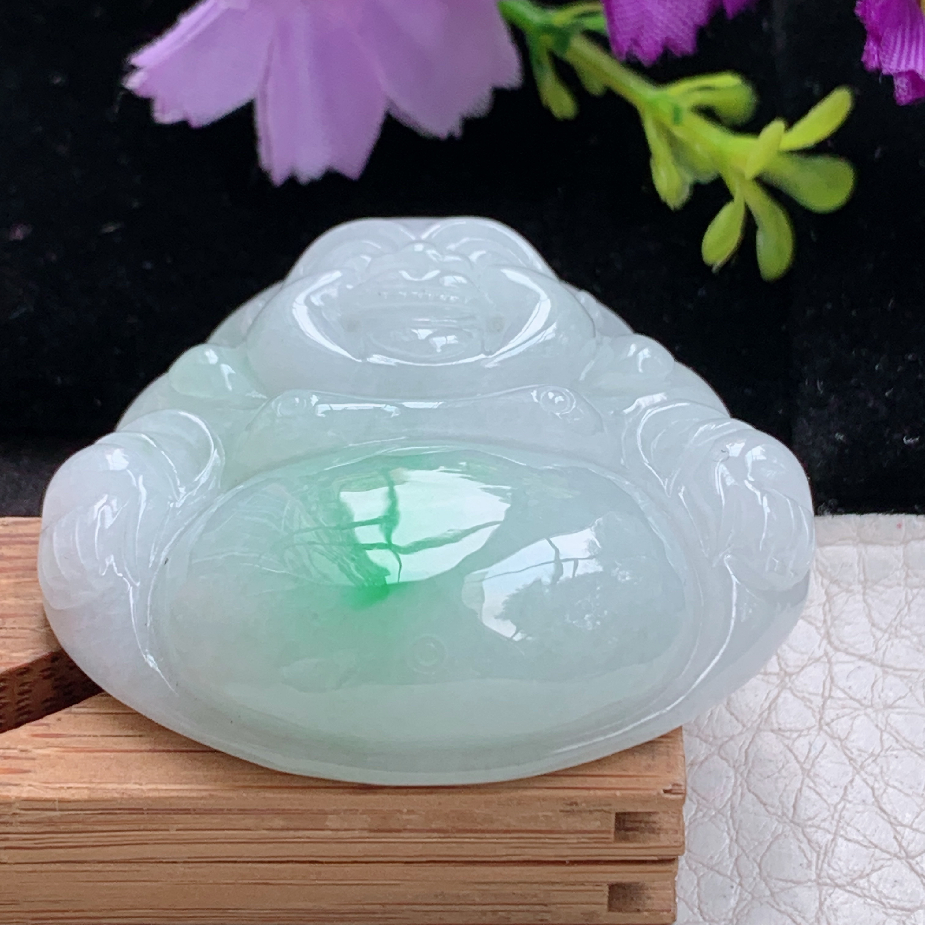 zen实拍43*44.8*11.8缅甸翡翠飘绿佛公吊坠大肚弥勒佛像项坠白底青