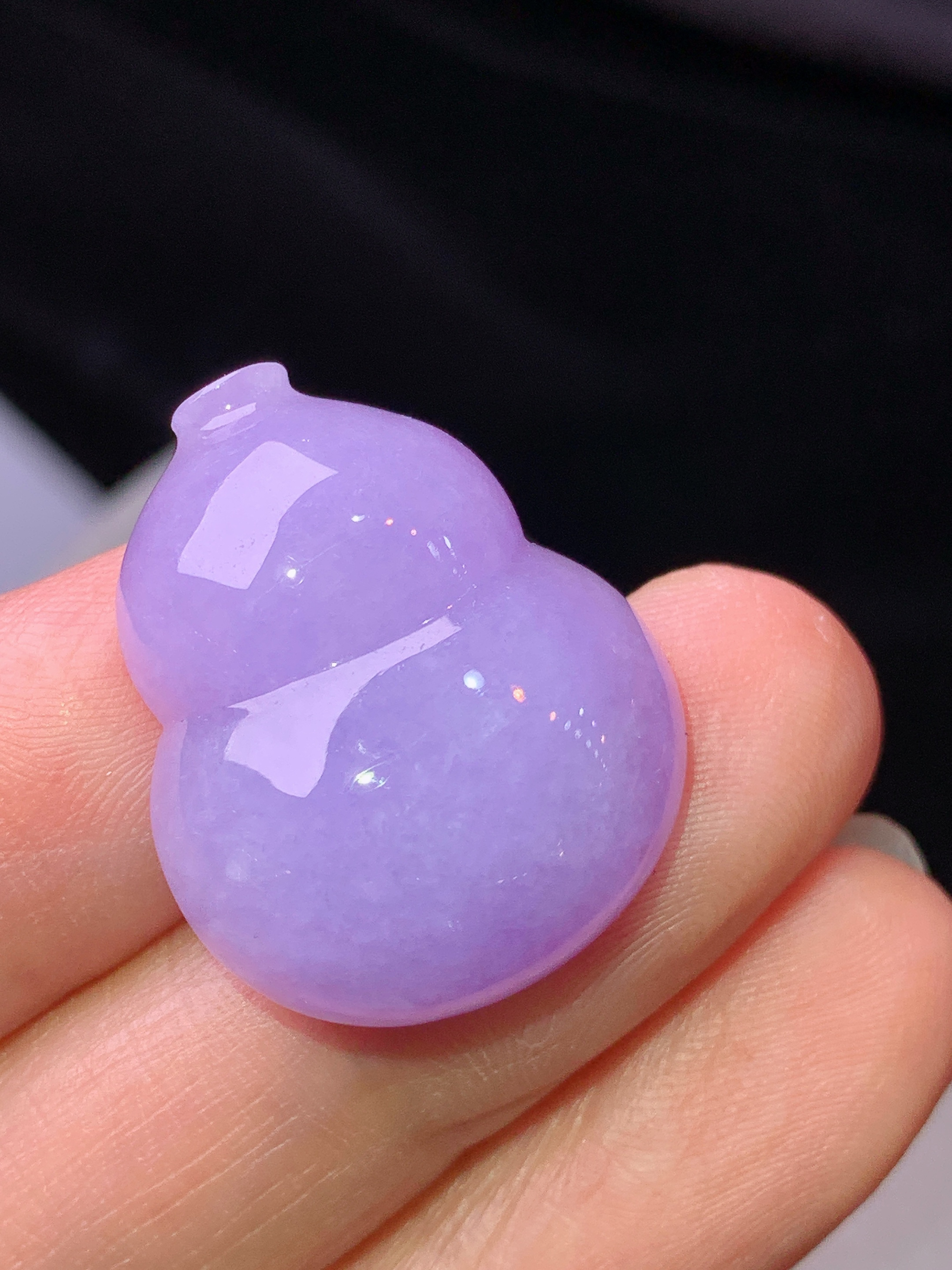 镶嵌款 紫罗兰葫芦吊坠 玉质细腻 色泽艳丽清新 水润亮眼 整体尺寸24*19.5*7m2