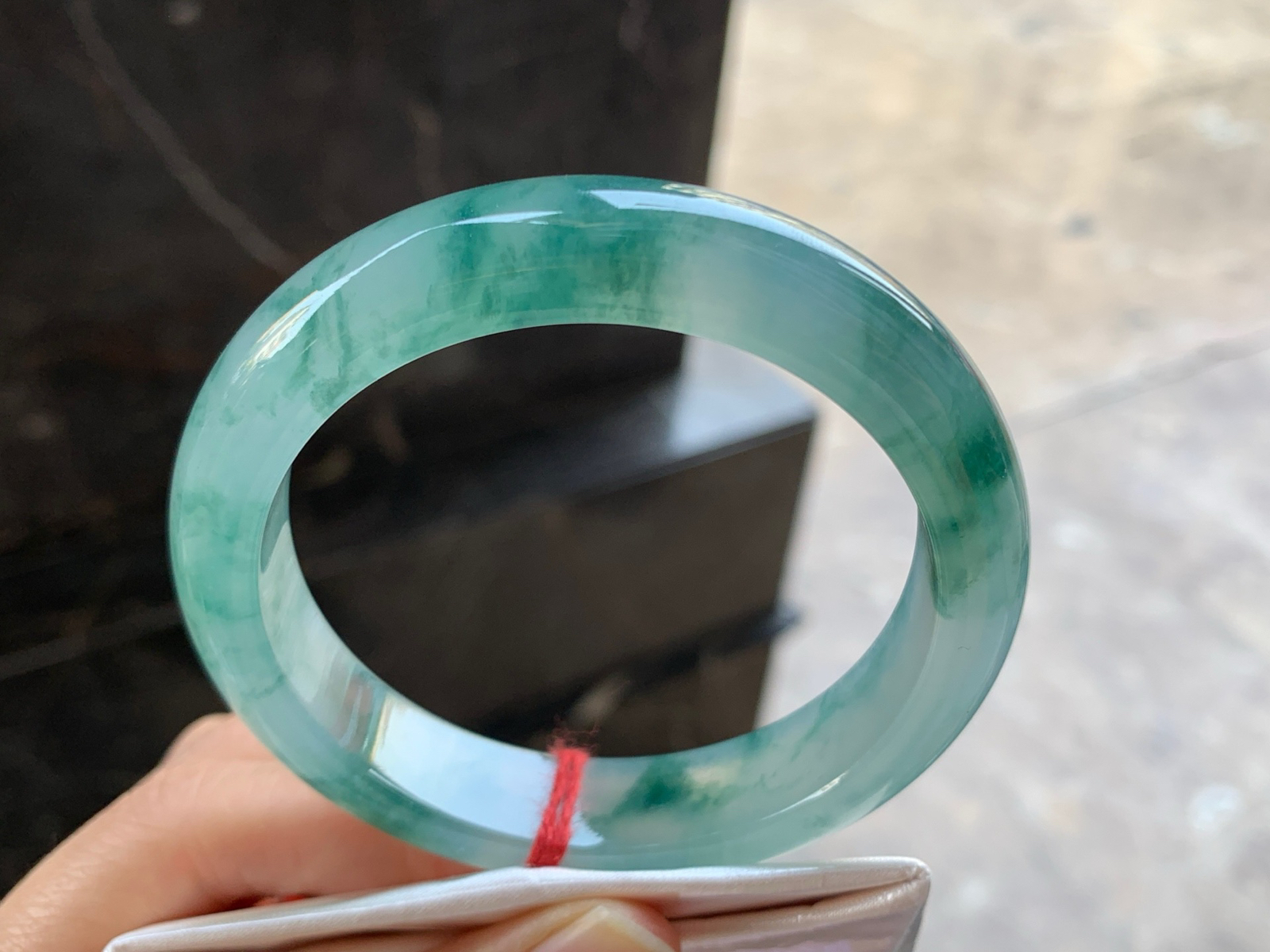 57-12.7-8.8

飘花手镯^_^起光