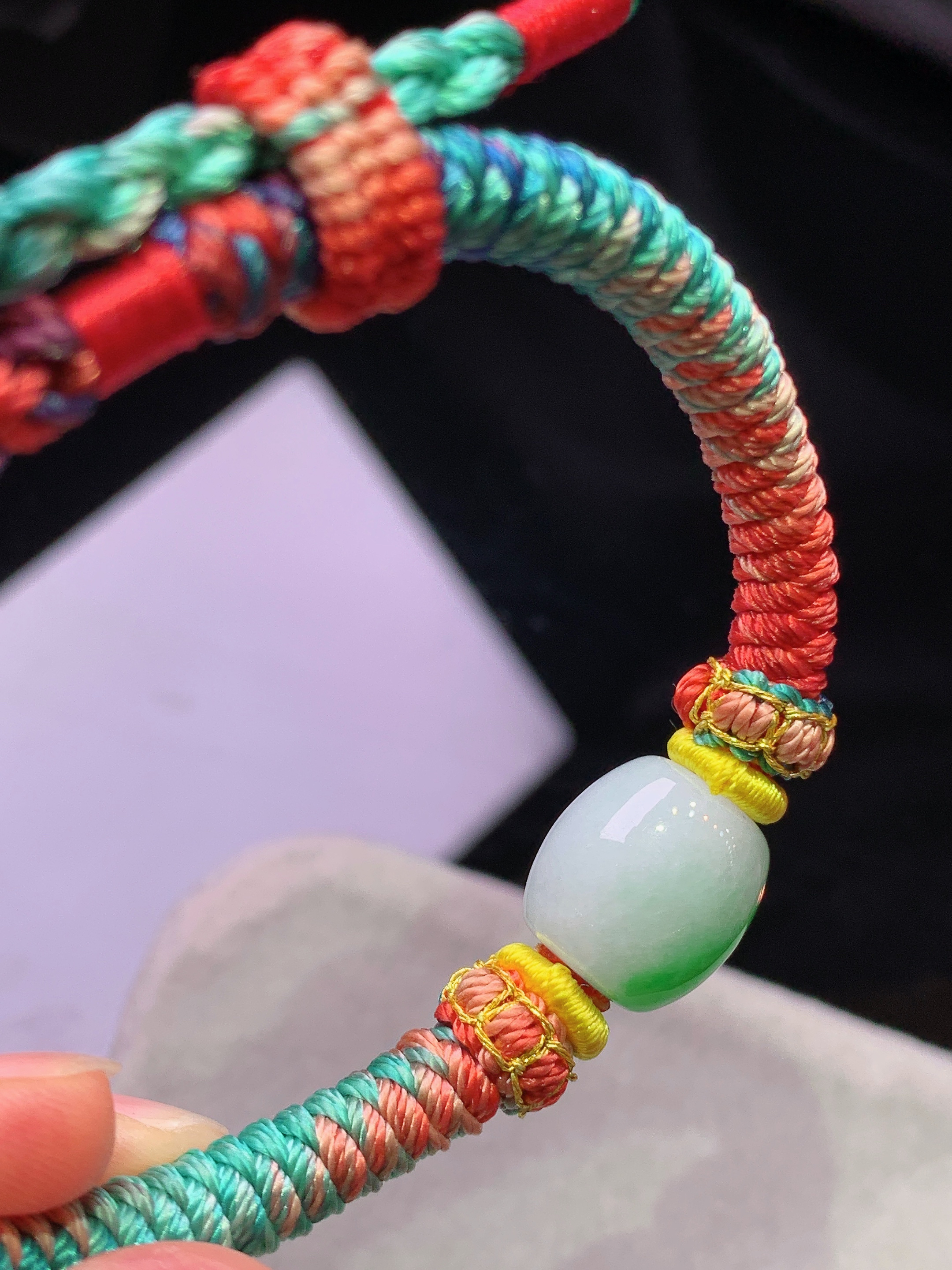 阳绿路路通手链 玉质细腻 水润亮眼 色泽艳丽 整体尺寸12