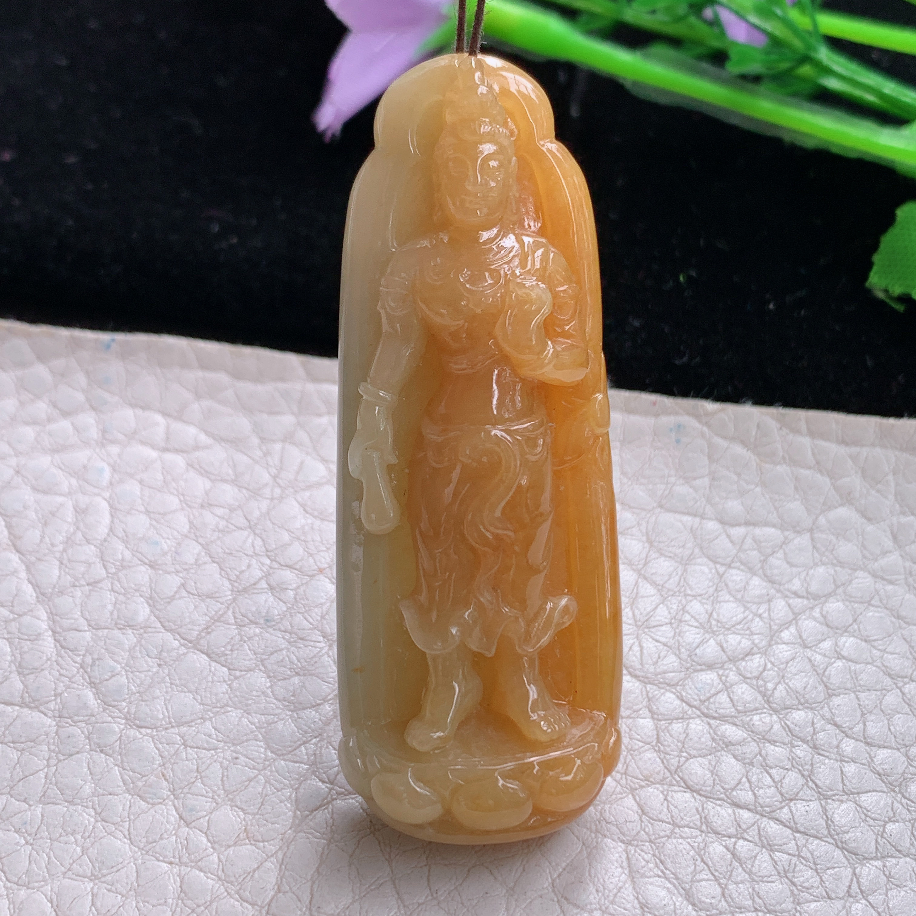 lz实拍57.2*21.3*11.6天然缅甸翡翠黄翡站观音吊坠