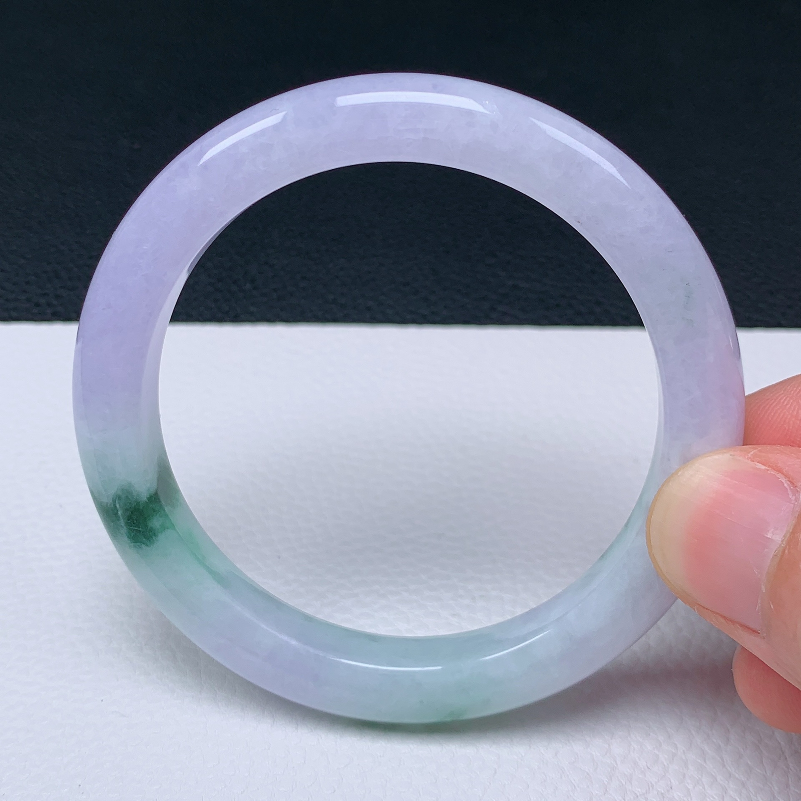 天然翡翠圈口56-57老坑冰透春彩紫罗兰手镯 玉质细腻 种水好 尺寸：56.3-8.8-8.3mm  M3