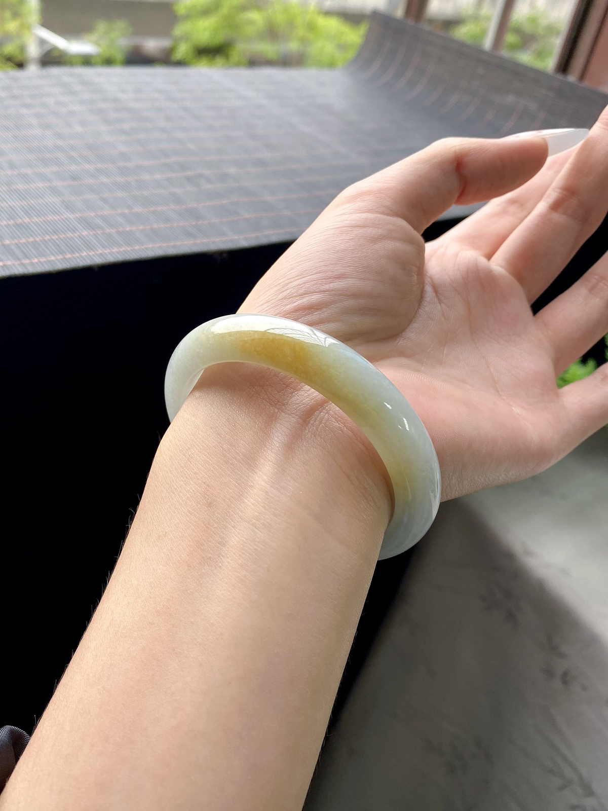 黄翡正圈手镯
⭕️56-12-8.2