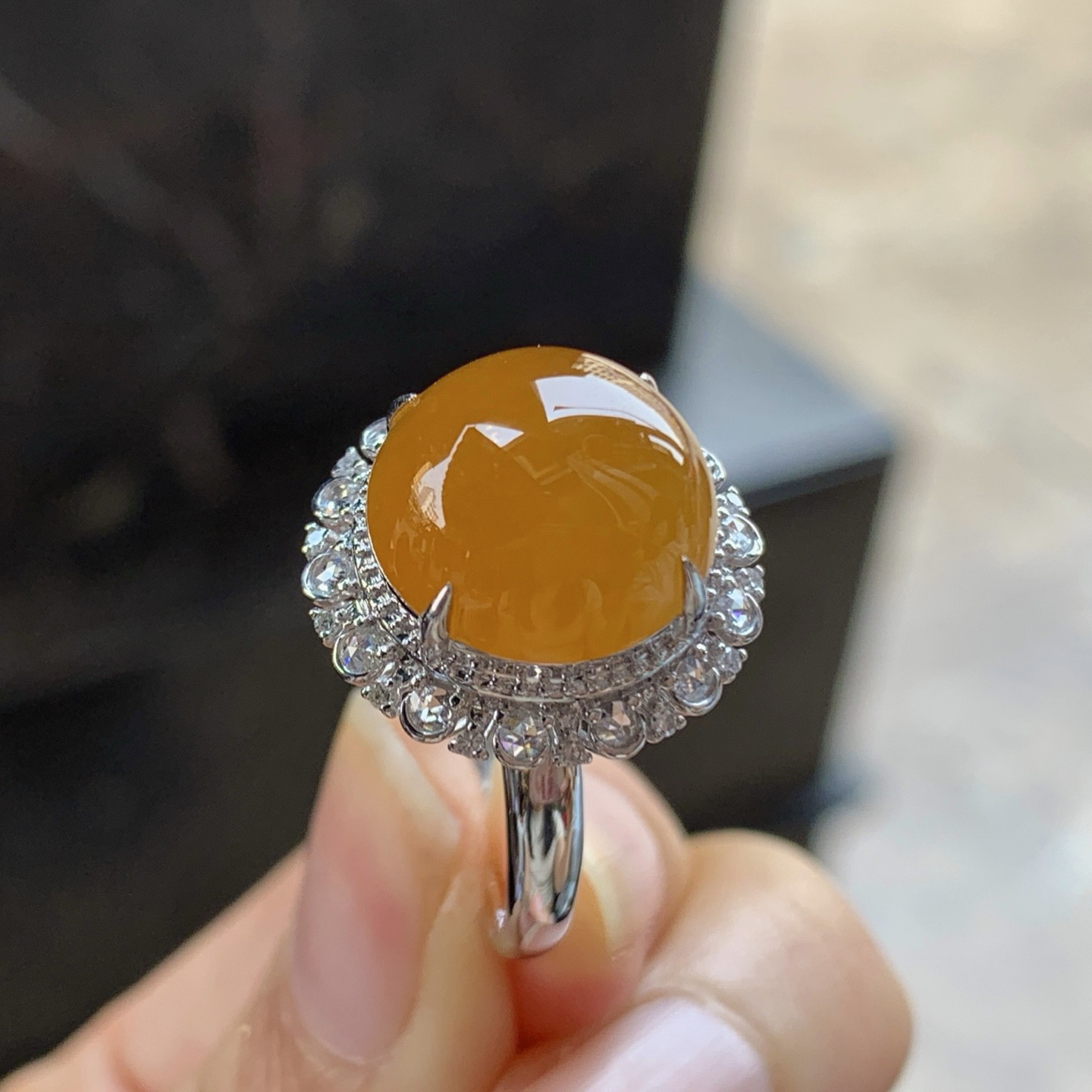 金钻镶嵌红翡戒面^_^饱满 鲜艳 尺寸13