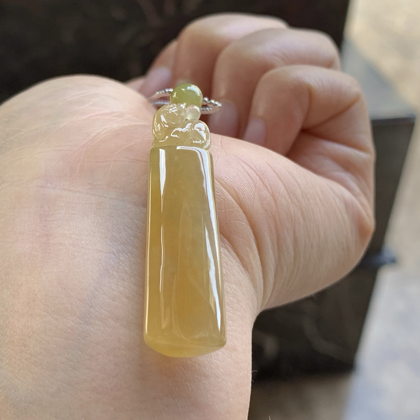 冰黄吊坠^_^起光