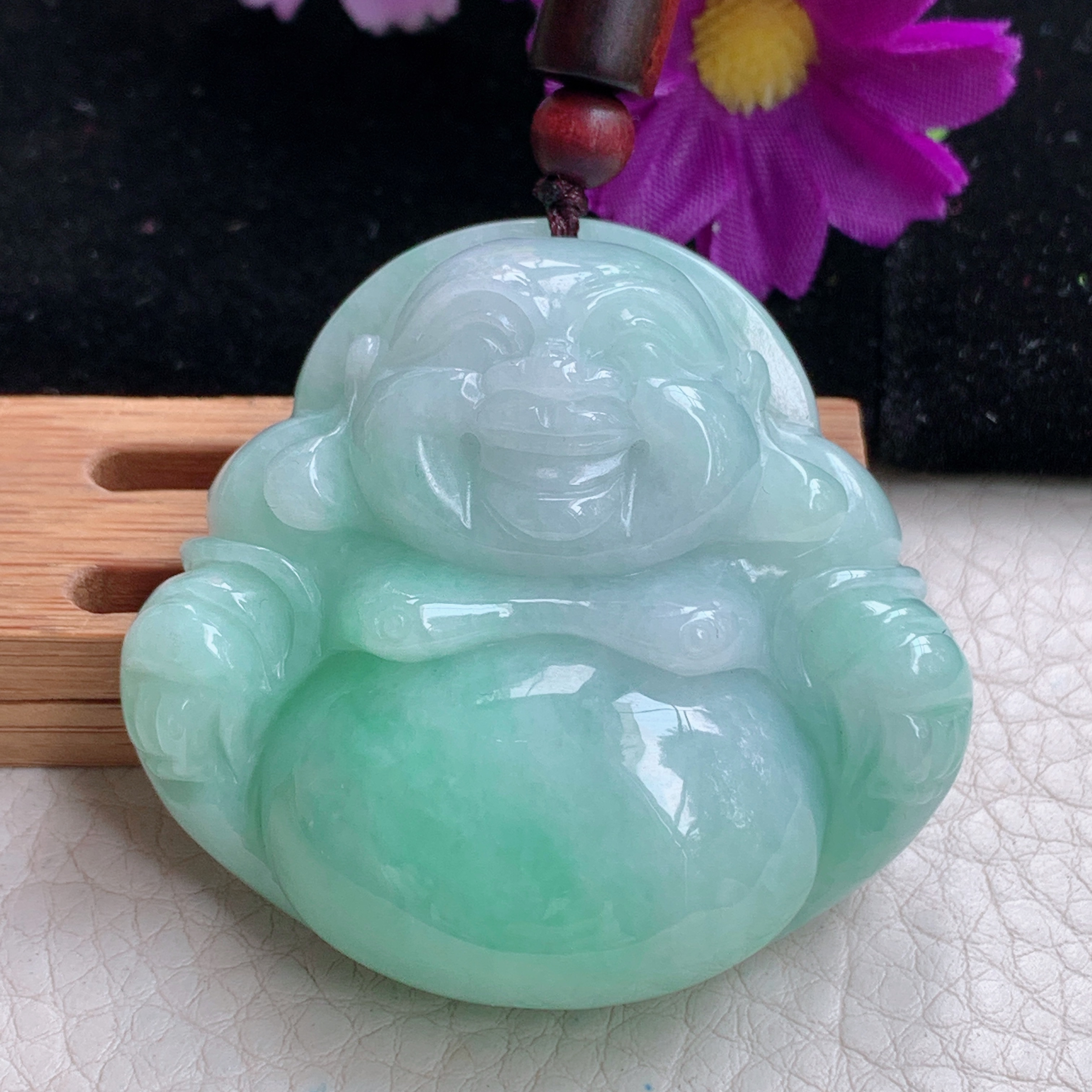 zen实拍47.5*50.5*15缅甸翡翠浅绿饱满大佛公吊坠大肚弥勒佛像项坠毛衣坠