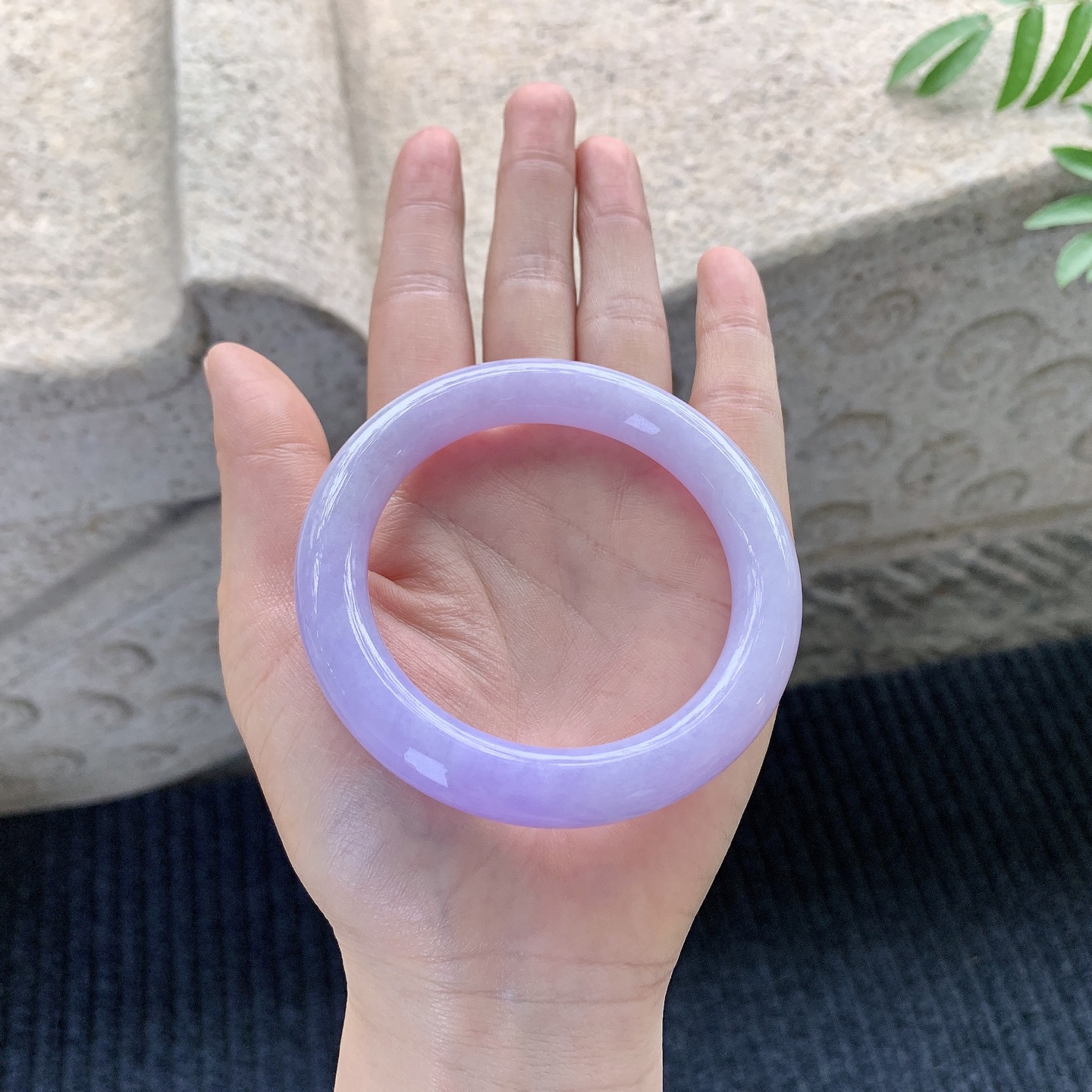 圆条54 55【圈口】55.3/10/10【编码】T3121437【描述】满紫，水润，种老，细腻，无