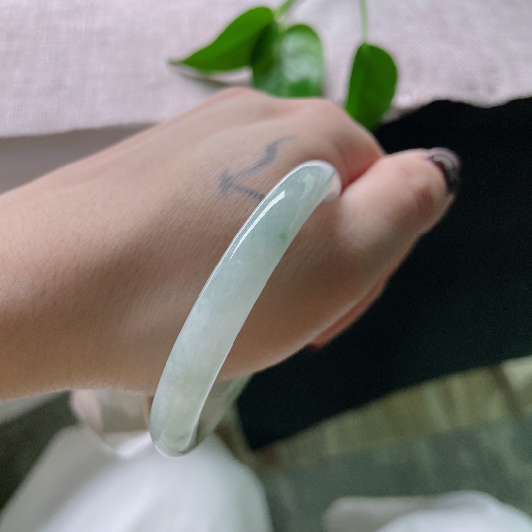 53.5（47.7）7.8，淡绿底贵妃，水头好，种老，温柔，小清新，皮纹，ss50362a