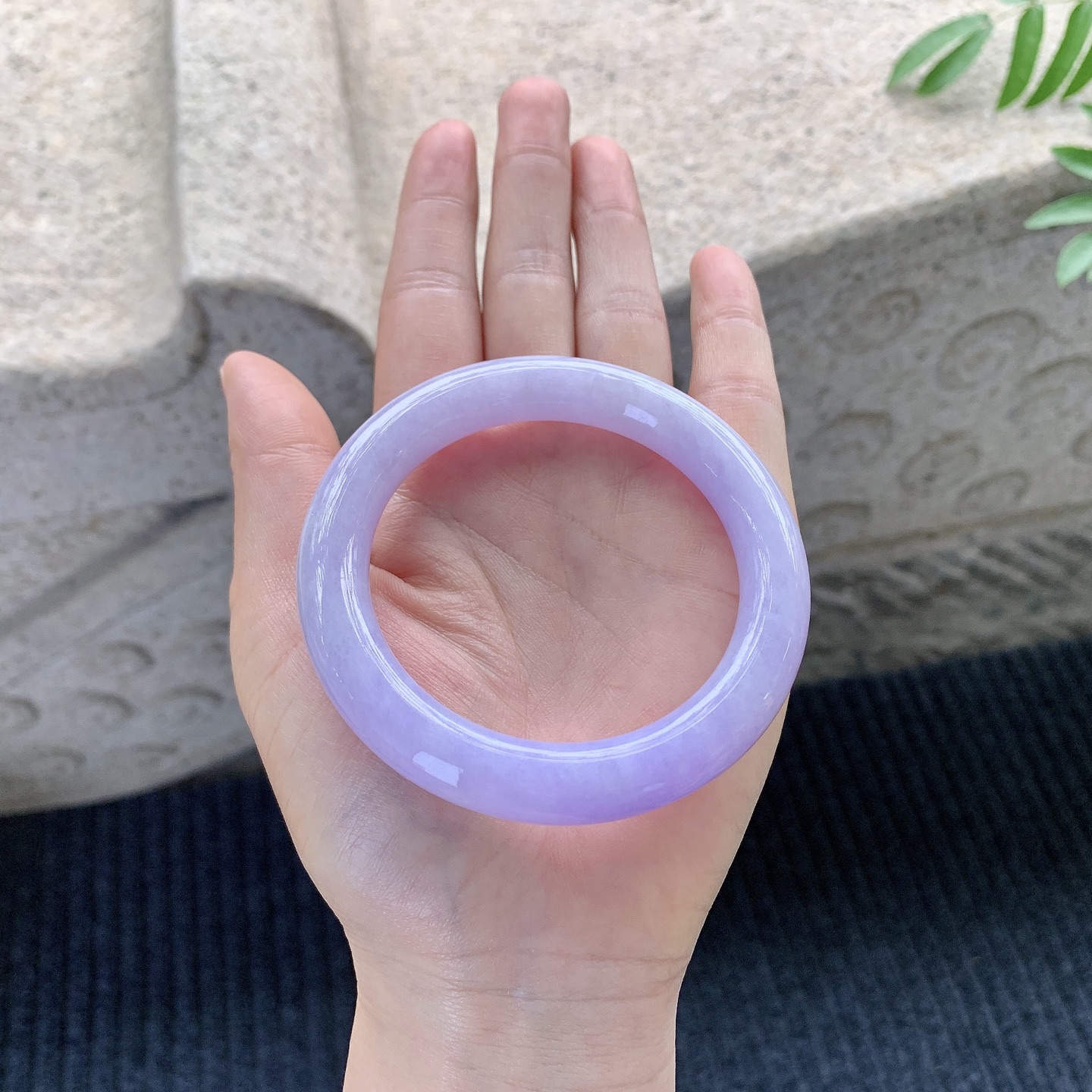 圆条54 55【圈口】55.3/10/10【编码】T3121437【描述】满紫，水润，种老，细腻，无裂