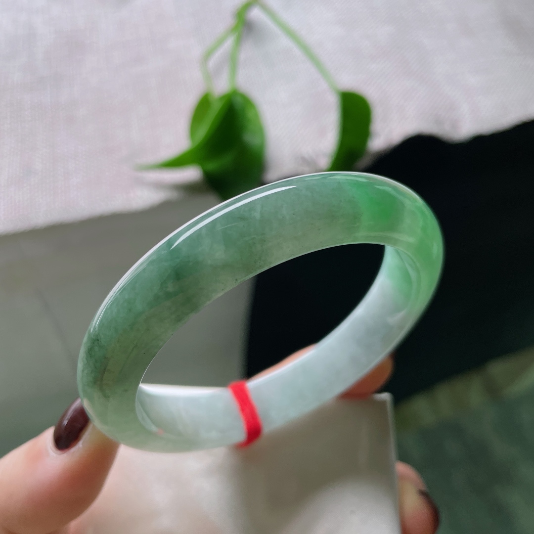 56.5/12/8.4绿底正圈，一念起，万水千山；一念灭，沧海桑田。无裂，ss50725a