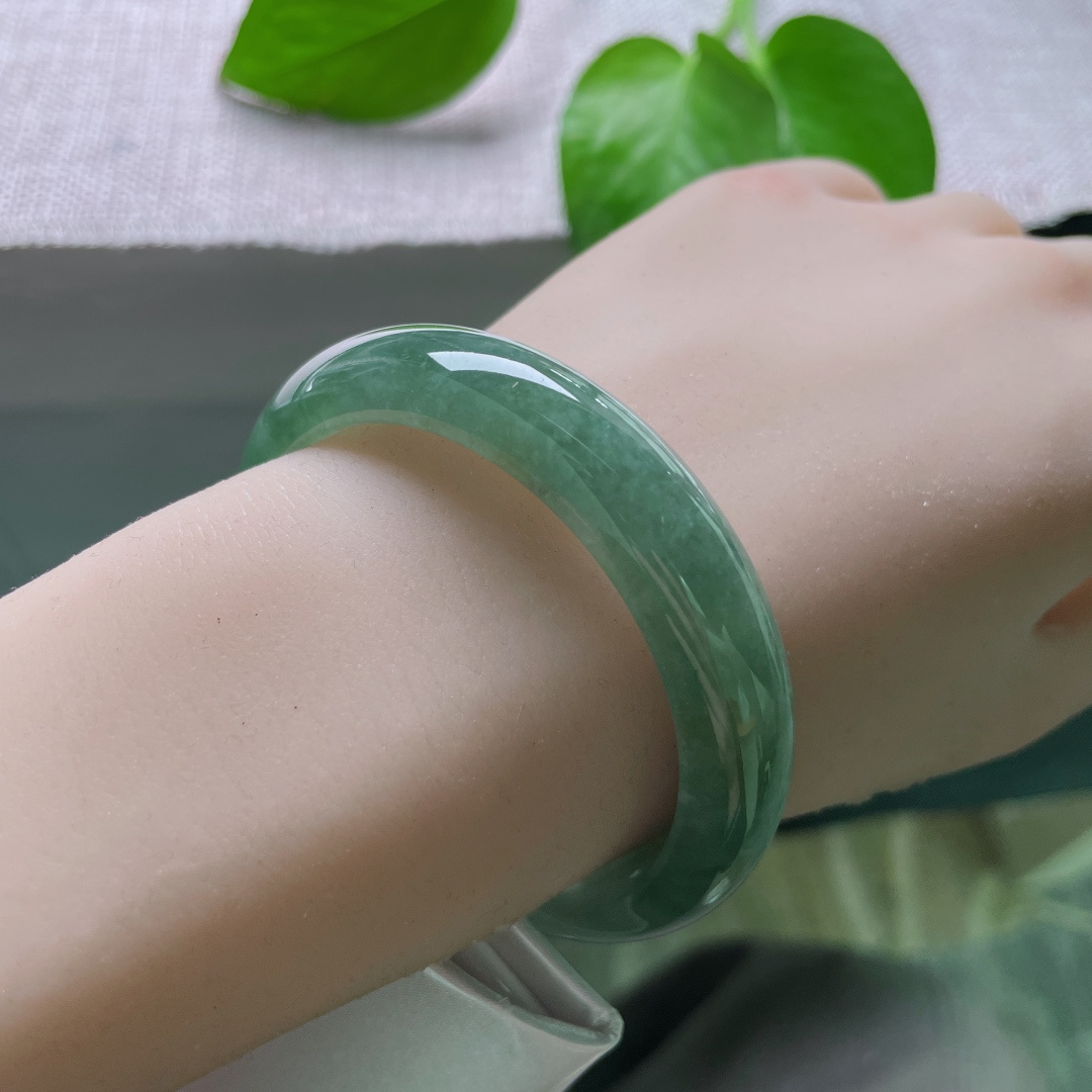 52.7/12.1/7.3，油青正圈，油性好，种老，充满神秘气息，无裂，ss50972a