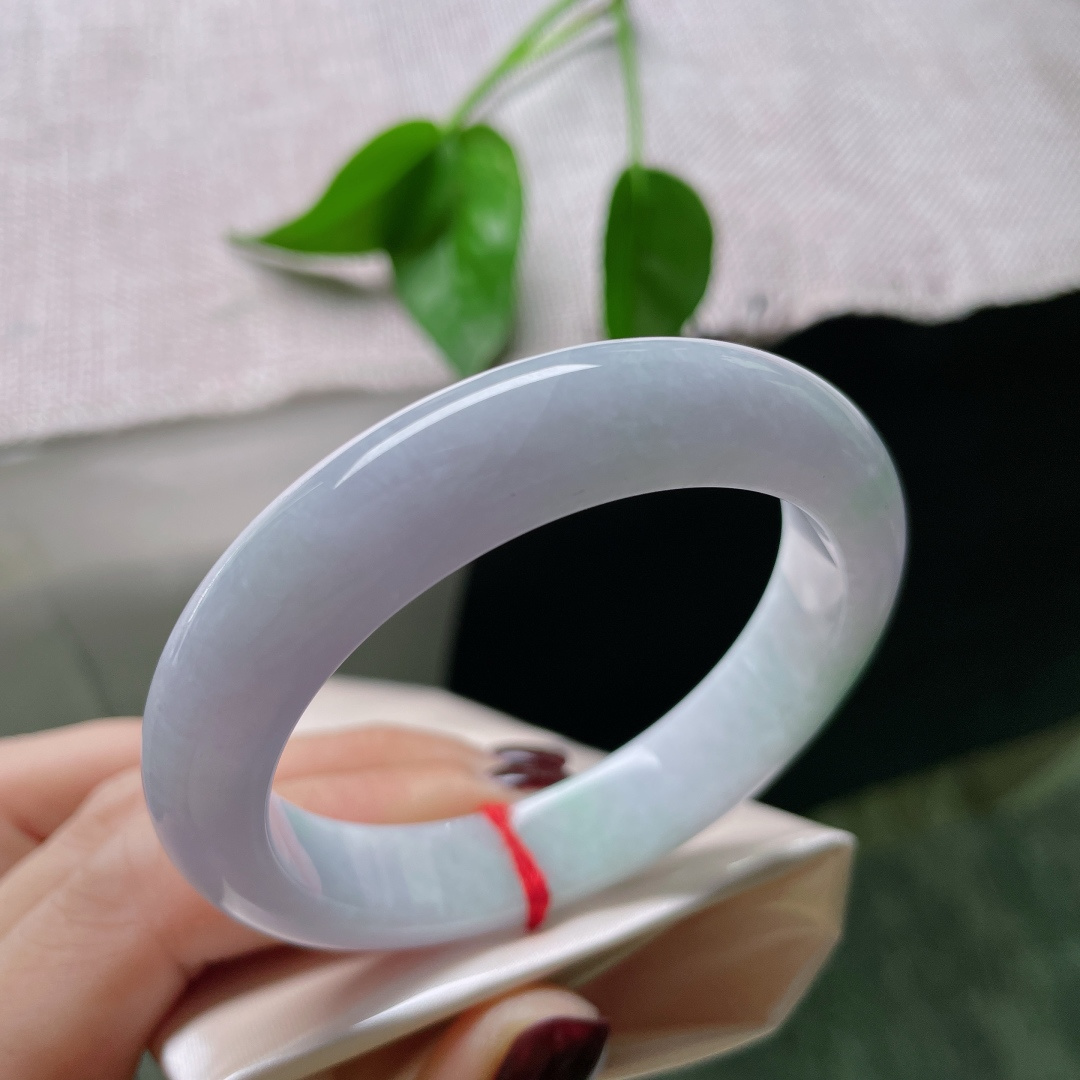 53.8/12/8.3，紫罗兰正圈，肉质细腻干净，一抹飘花增添几分韵味，种老，皮纹，ss50420a