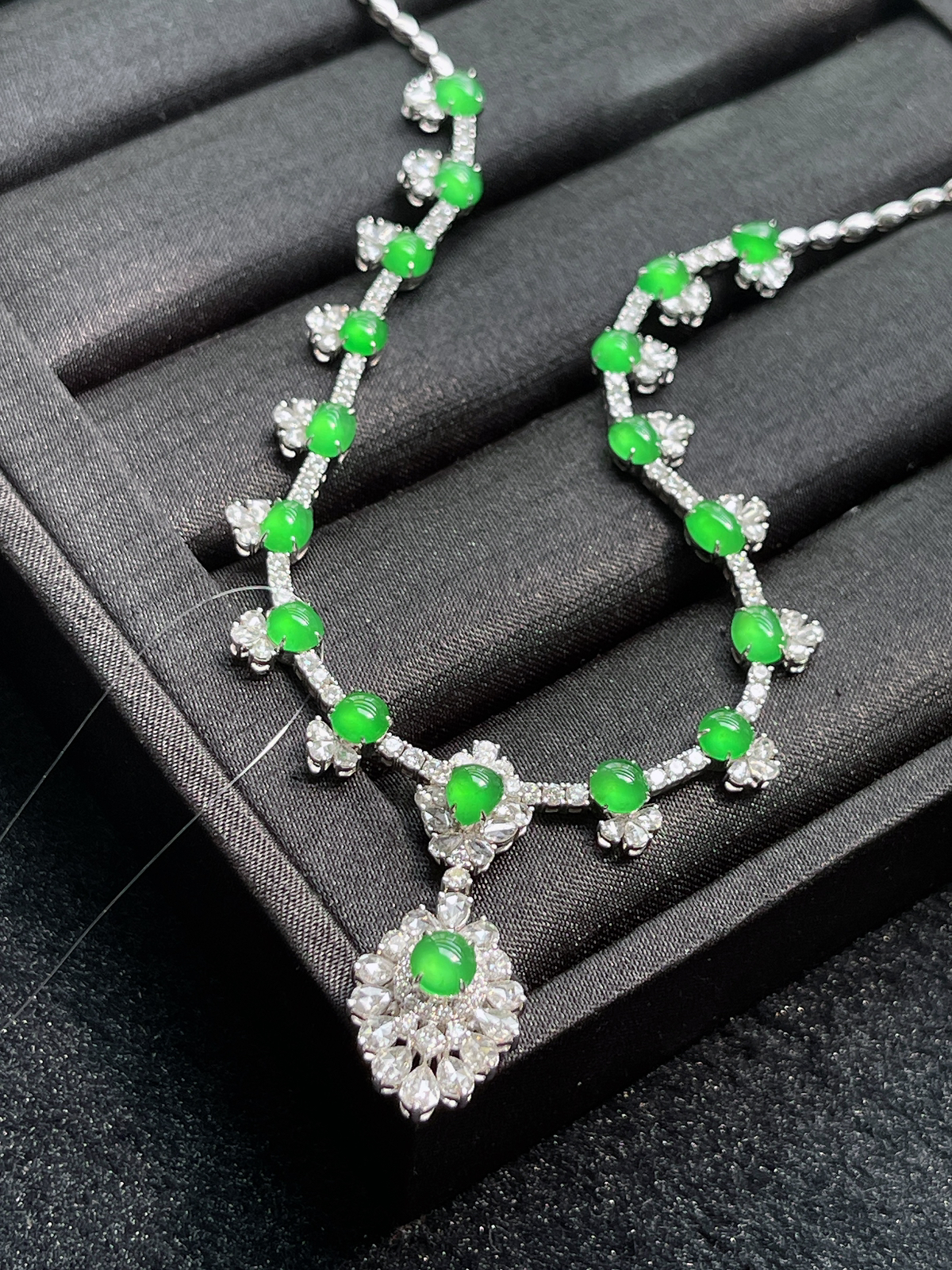 18k金 翡翠冰种绿色项链