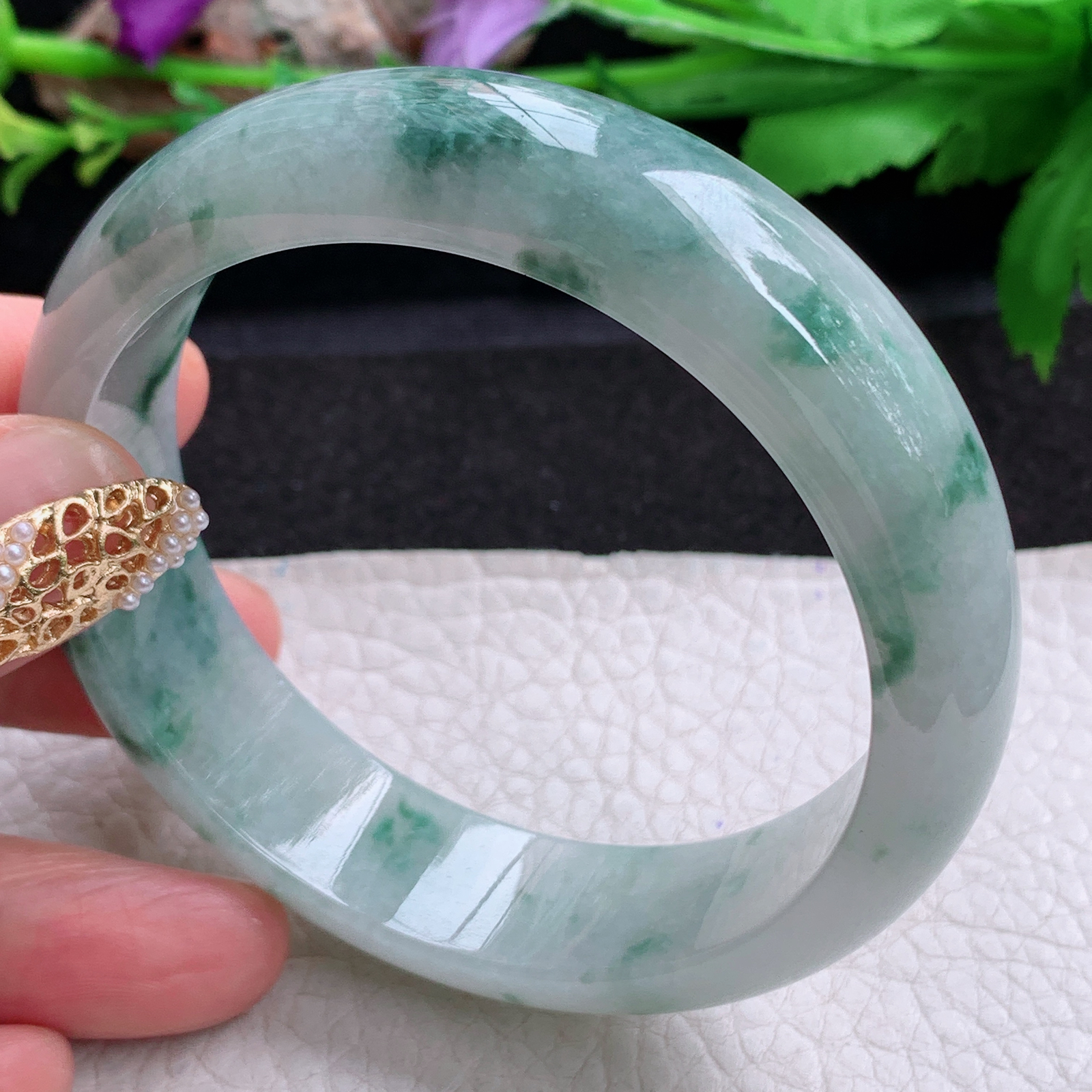 js实拍58*15.8*7.8轮胎镯 天然缅甸翡翠a货手镯飘花大气正圈玉镯子