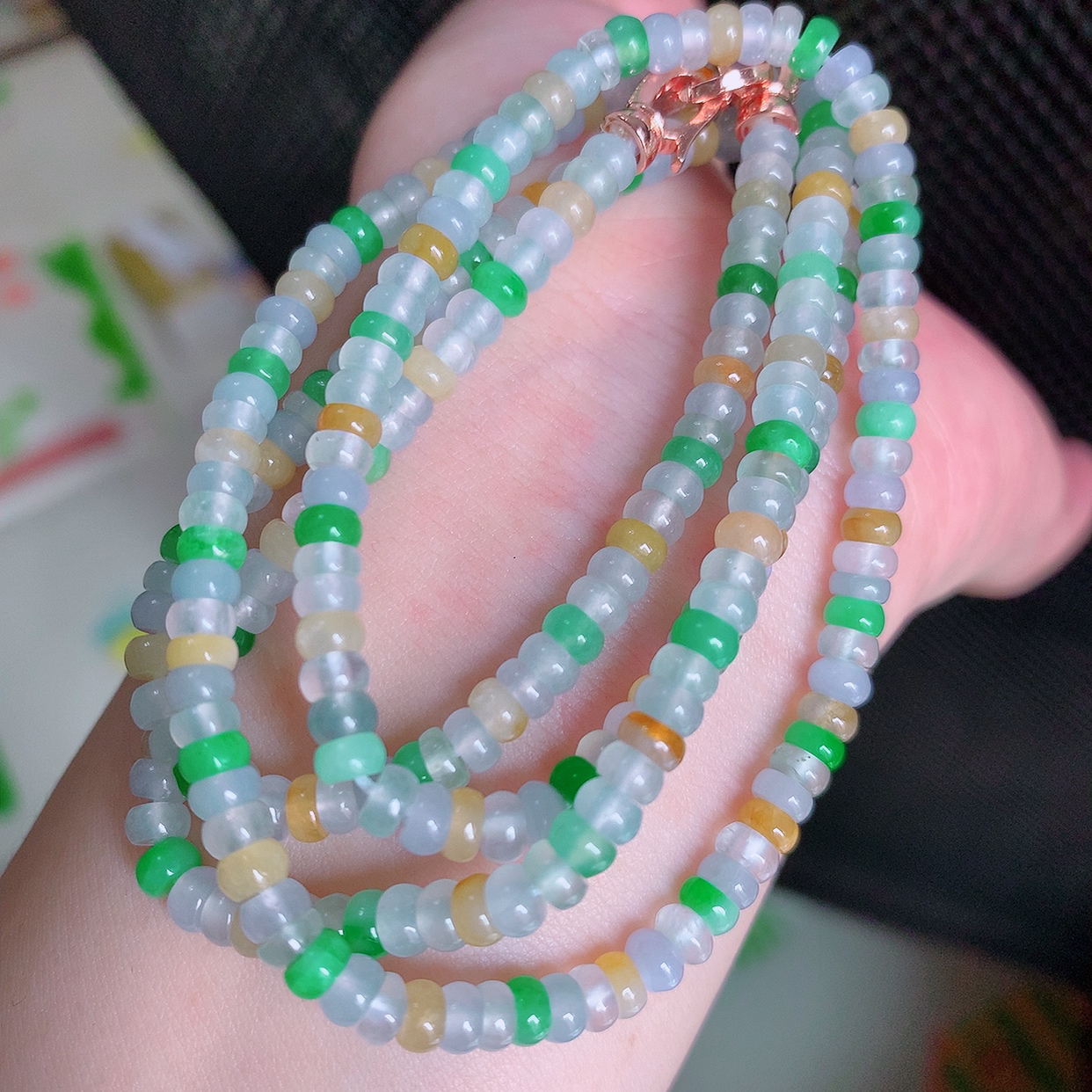 自然光实拍，冰种多宝翡翠项链，冰多彩翡翠珠链，颜色丰富，料子细腻，高档大气，自戴送礼佳品！#001.1取一尺寸4.5