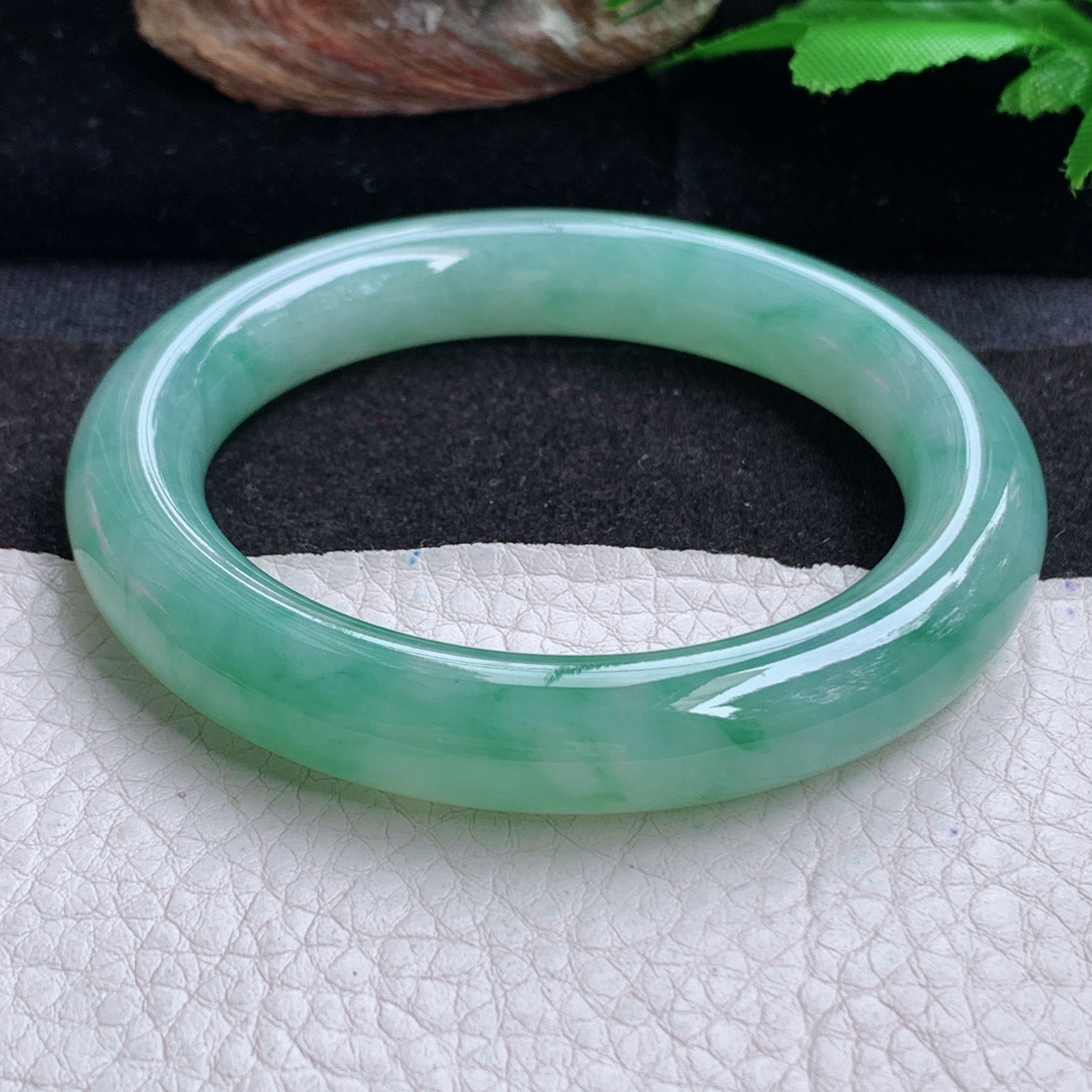 xc实拍54*10.8*10.2美人镯 天然缅甸翡翠a货手镯飘花圆条玉镯子