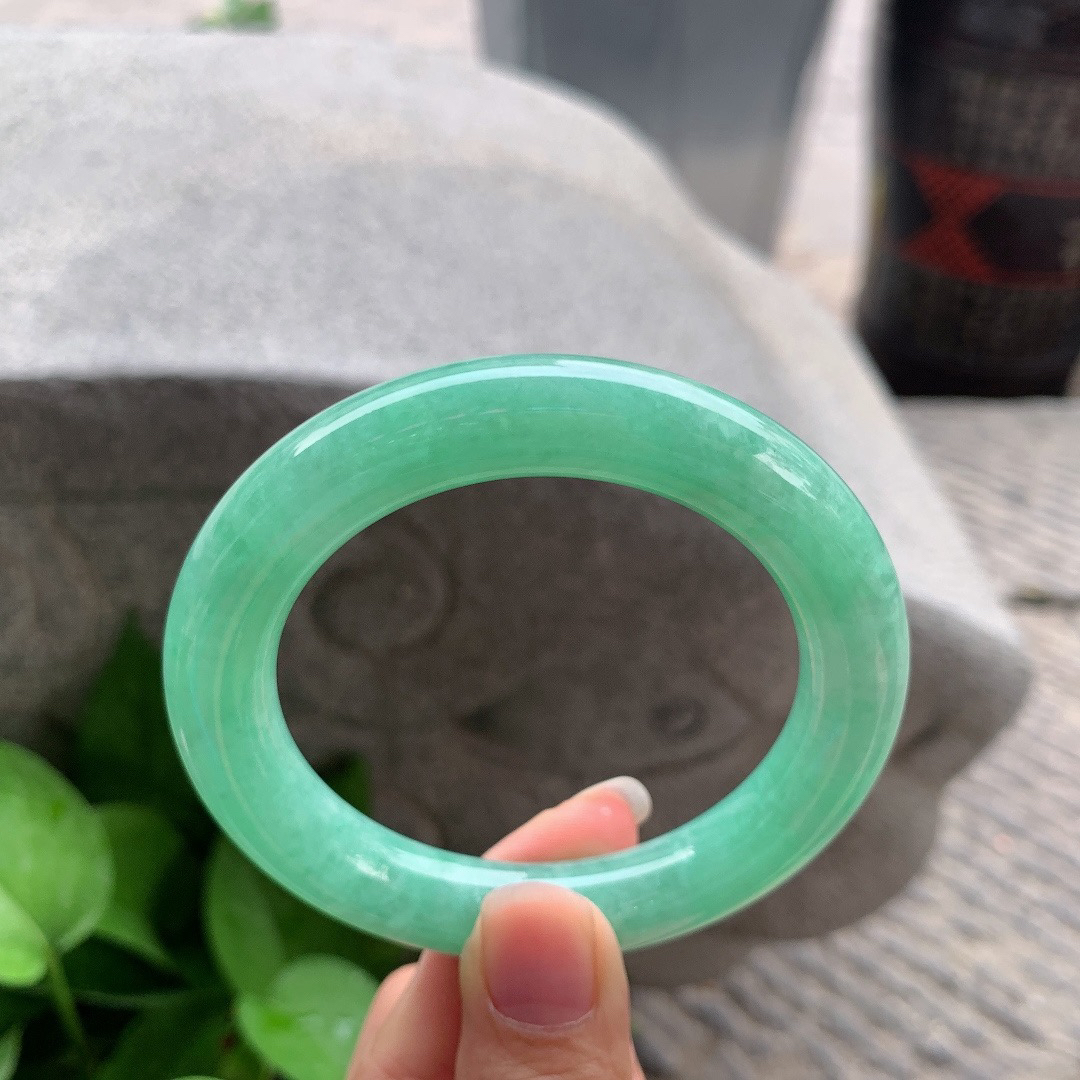 圈口55.2-11.1 【满绿圆条手镯】圆条55 56可戴