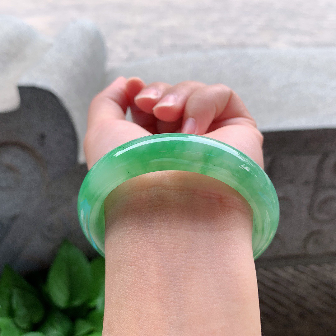 小圈口52.8-12.4-8.2【芙蓉阳绿正圈手镯】正圈52 53可戴