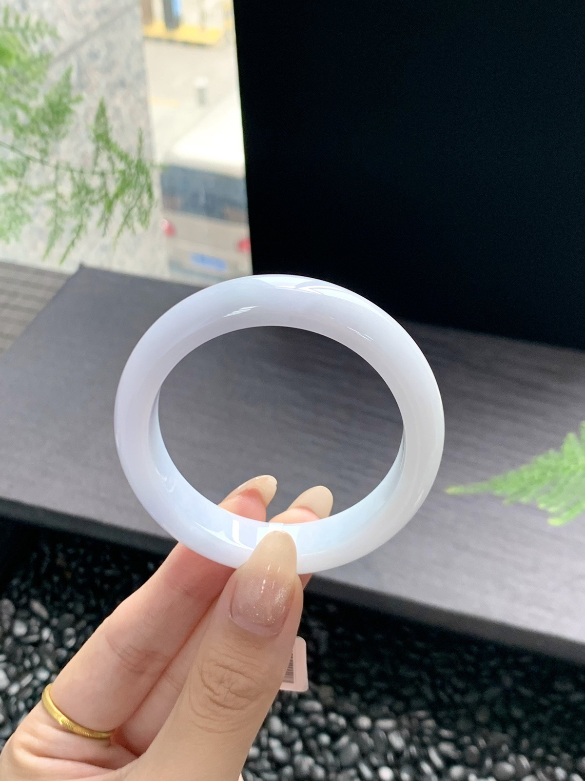 #私人专拍链接，特批价格
淡色春彩手镯，温润柔和品质，色泽清新脱俗，上手贵气优雅