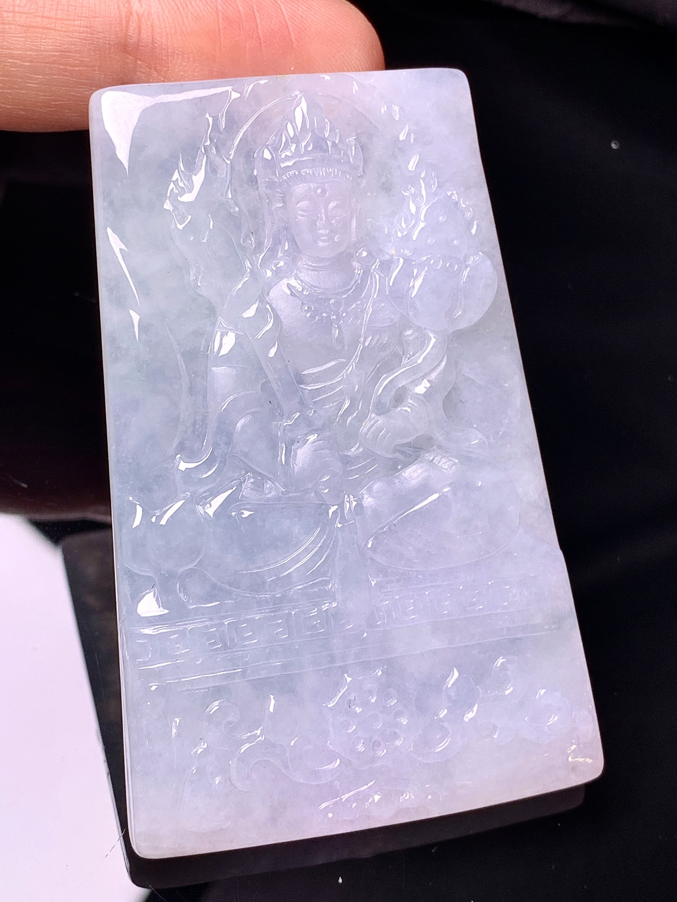 冰种度母观音菩萨吊坠 玉质细腻 色泽艳丽清新 水润亮眼 整体尺寸66.8*43*5.8d1