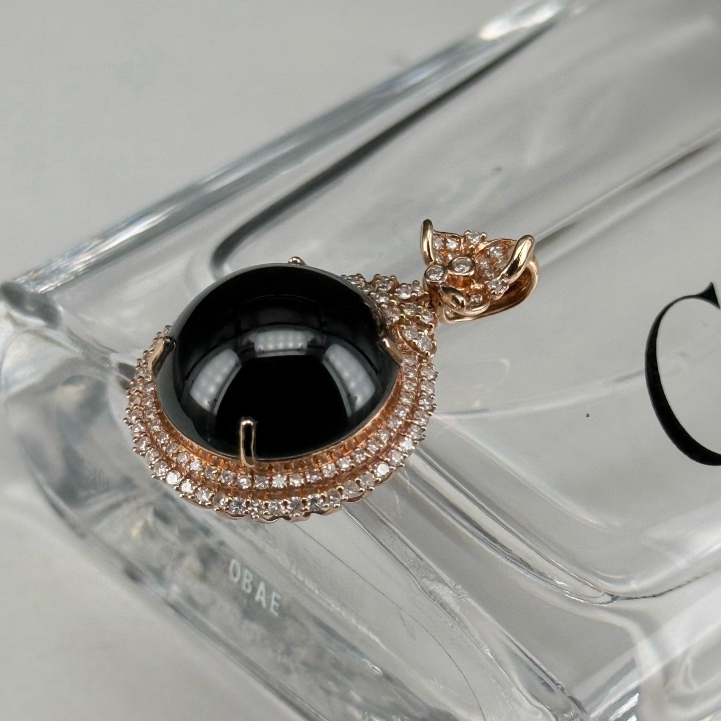 精品18k墨翠蛋面吊坠 种好色正 黑度极好 打灯通透 油性十足 尺寸30.5