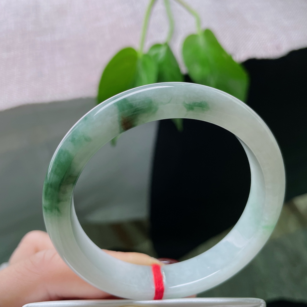 55.8/11.5/7.7飘花正圈，水润细腻，飘逸灵动，婉间风华，贵气，洒金，无裂，ss49365a