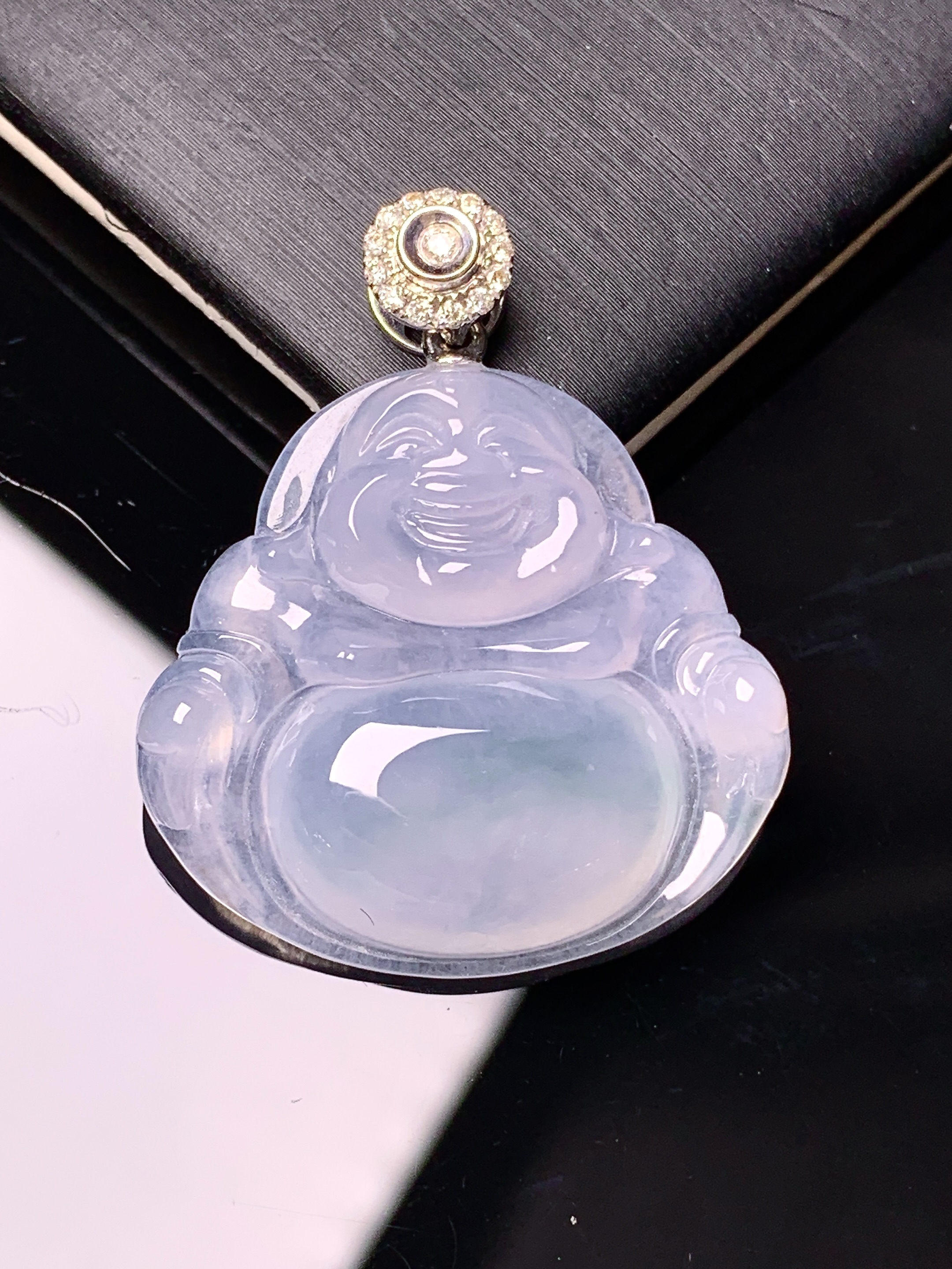 18k金钻镶嵌冰种佛公吊坠 玉质细腻 色泽艳丽清新 水润亮眼 整体尺寸35*28.8*5.6L4