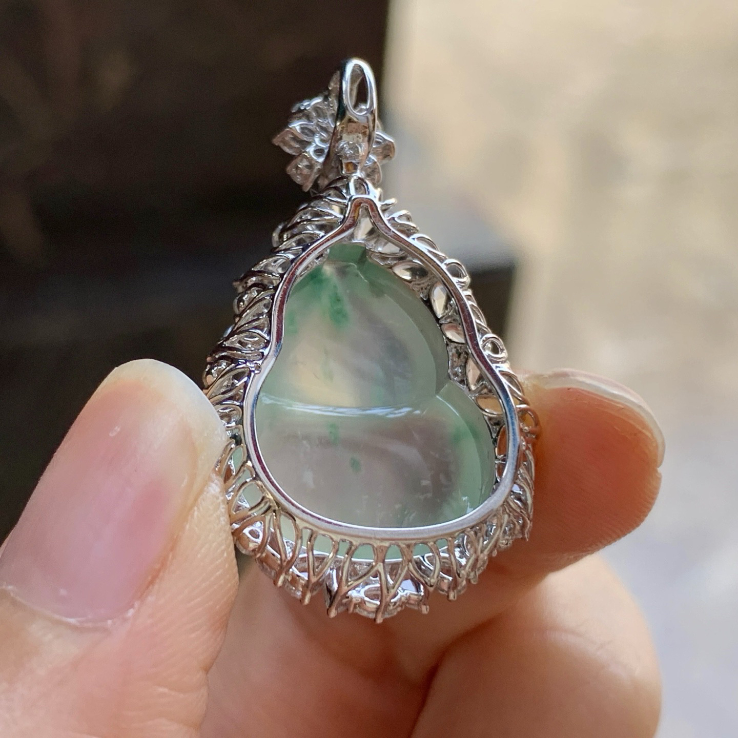 金钻镶嵌冰绿花葫芦^_^冰透 饱满 透亮