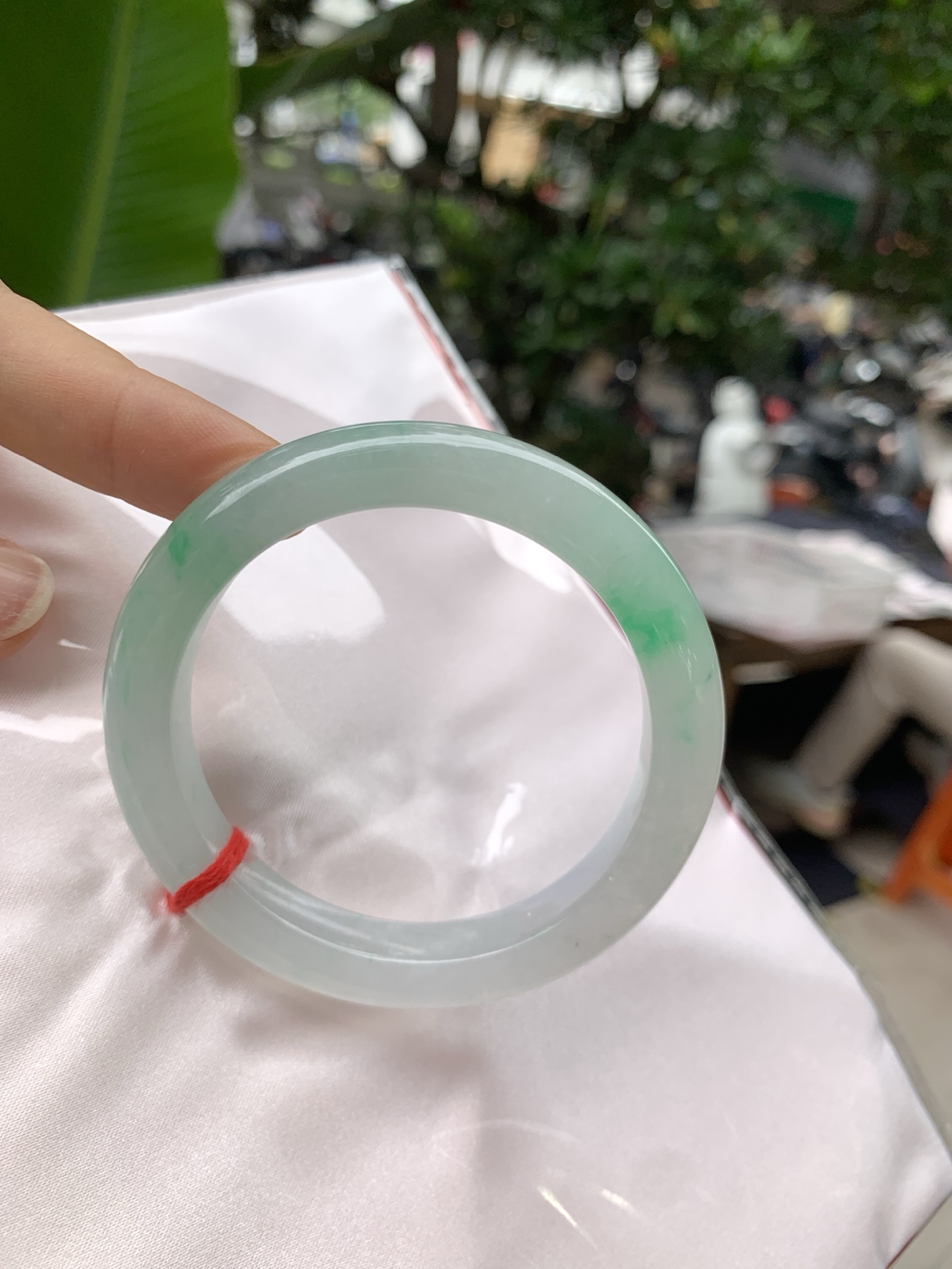 冰阳绿正圈：54.7-10-9冰阳绿，种水好，色阳